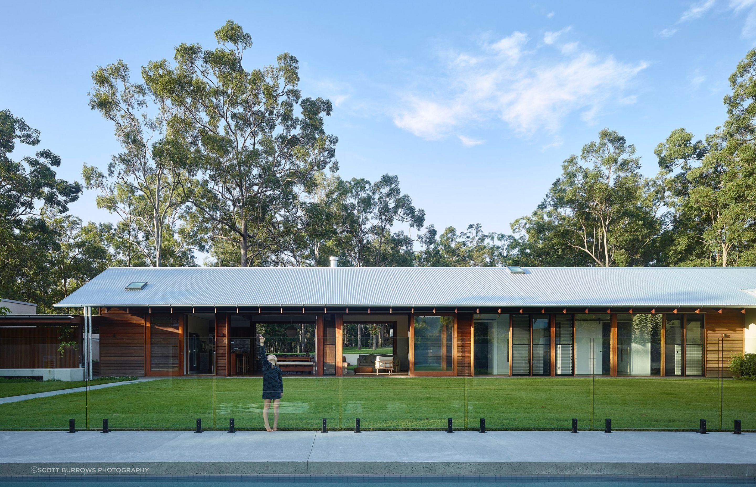 SG-Multivision-8000-DS-The-Greenhouse-Samford-Valley-QLD-Exterior-10.png