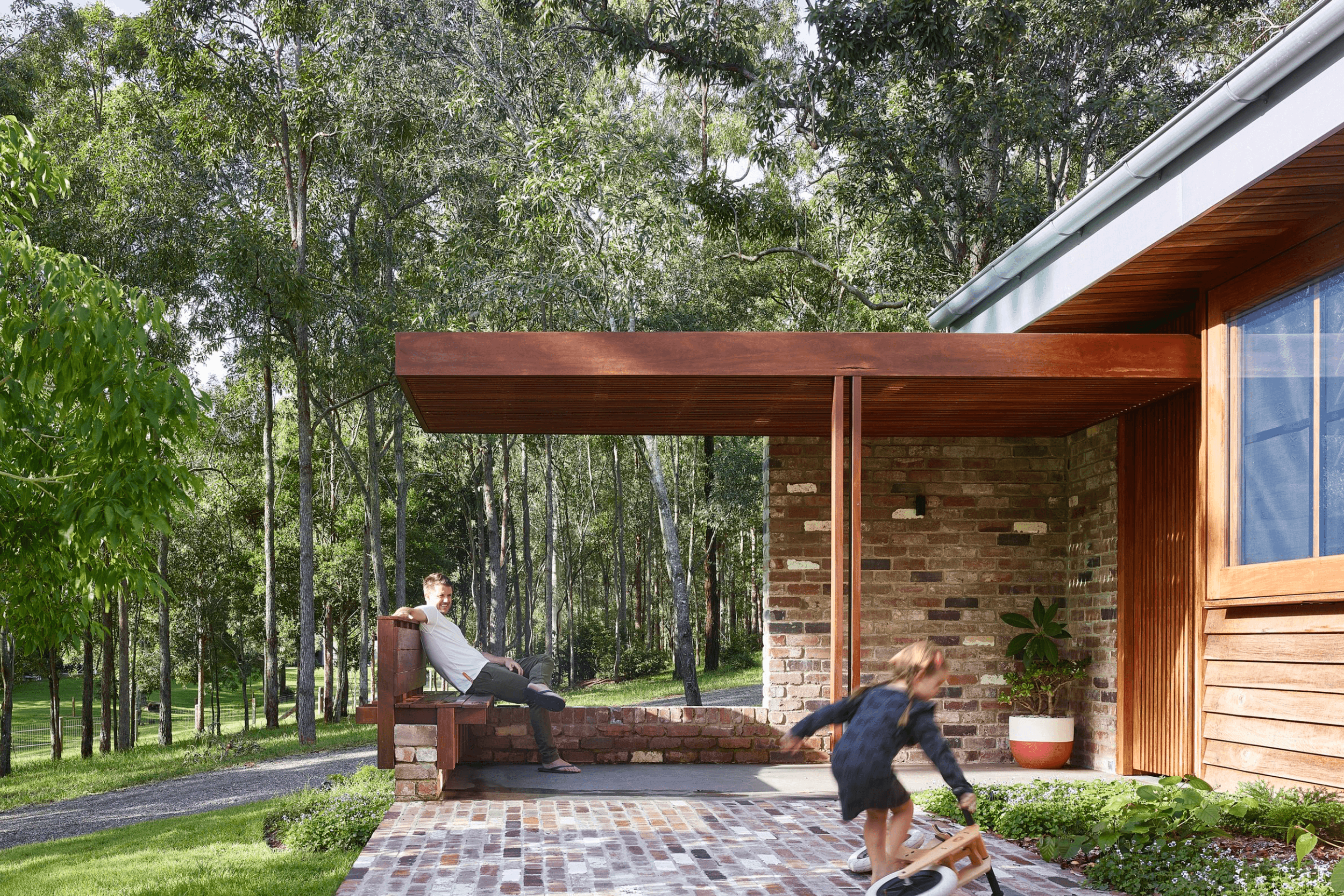 SG-Multivision-8000-DS-The-Greenhouse-Samford-Valley-QLD-Exterior-2.png