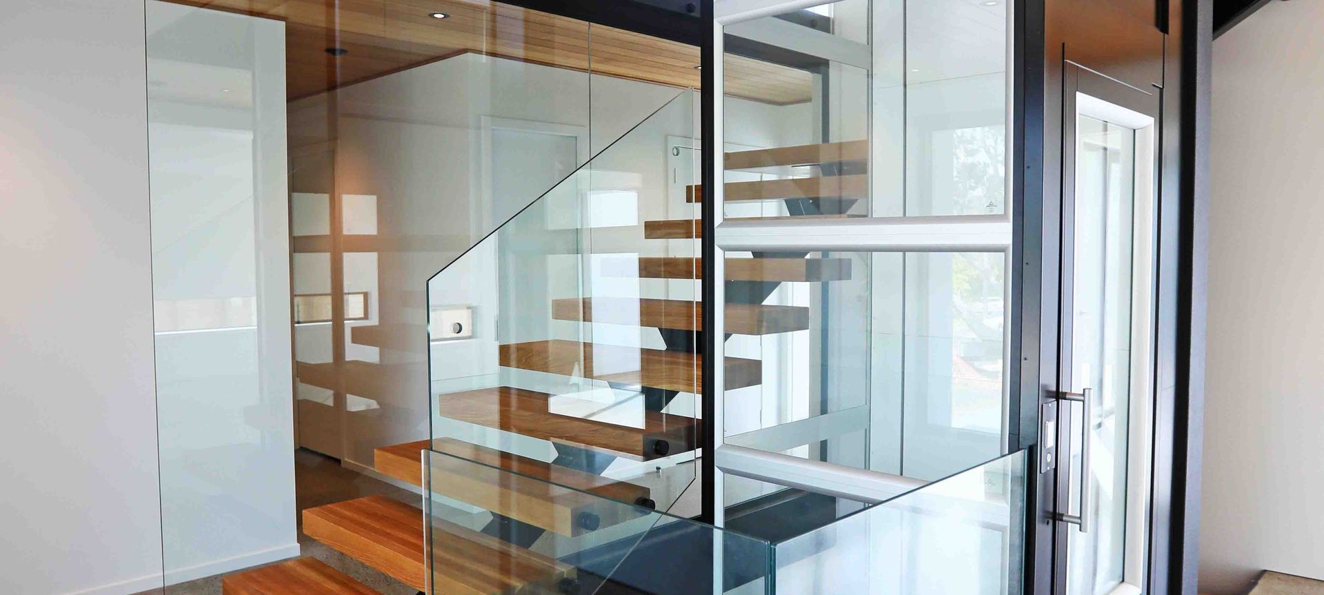 Sharon Road - Aritco Home Access Lift banner