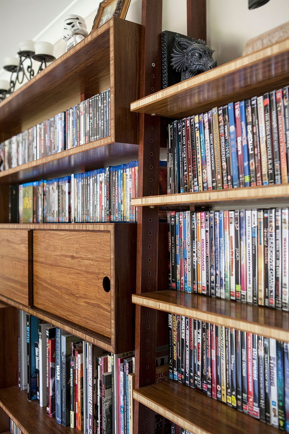 SelectCustomJoineryBookcase003-1.jpg
