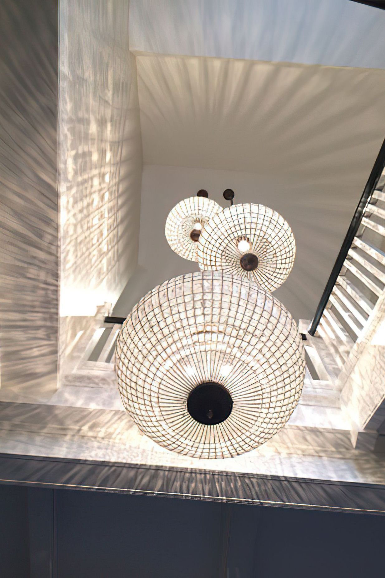 Contemporary Lighting Features Work Wonders