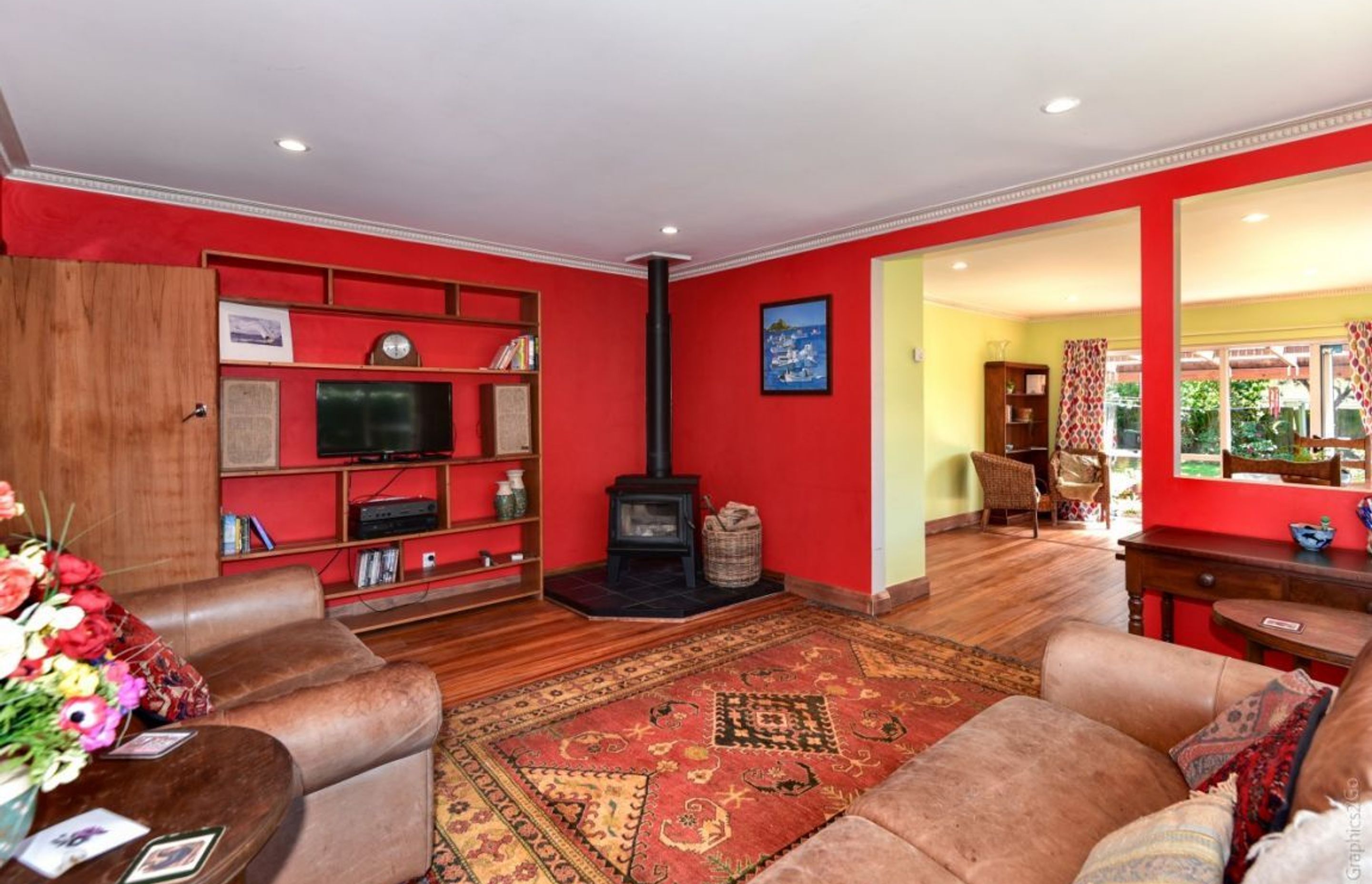 Woodsman Aspen Leg Photo Credit: Total Realty