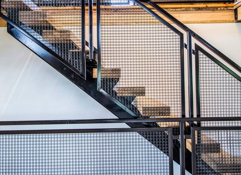 Barn Home Wire Mesh Railing