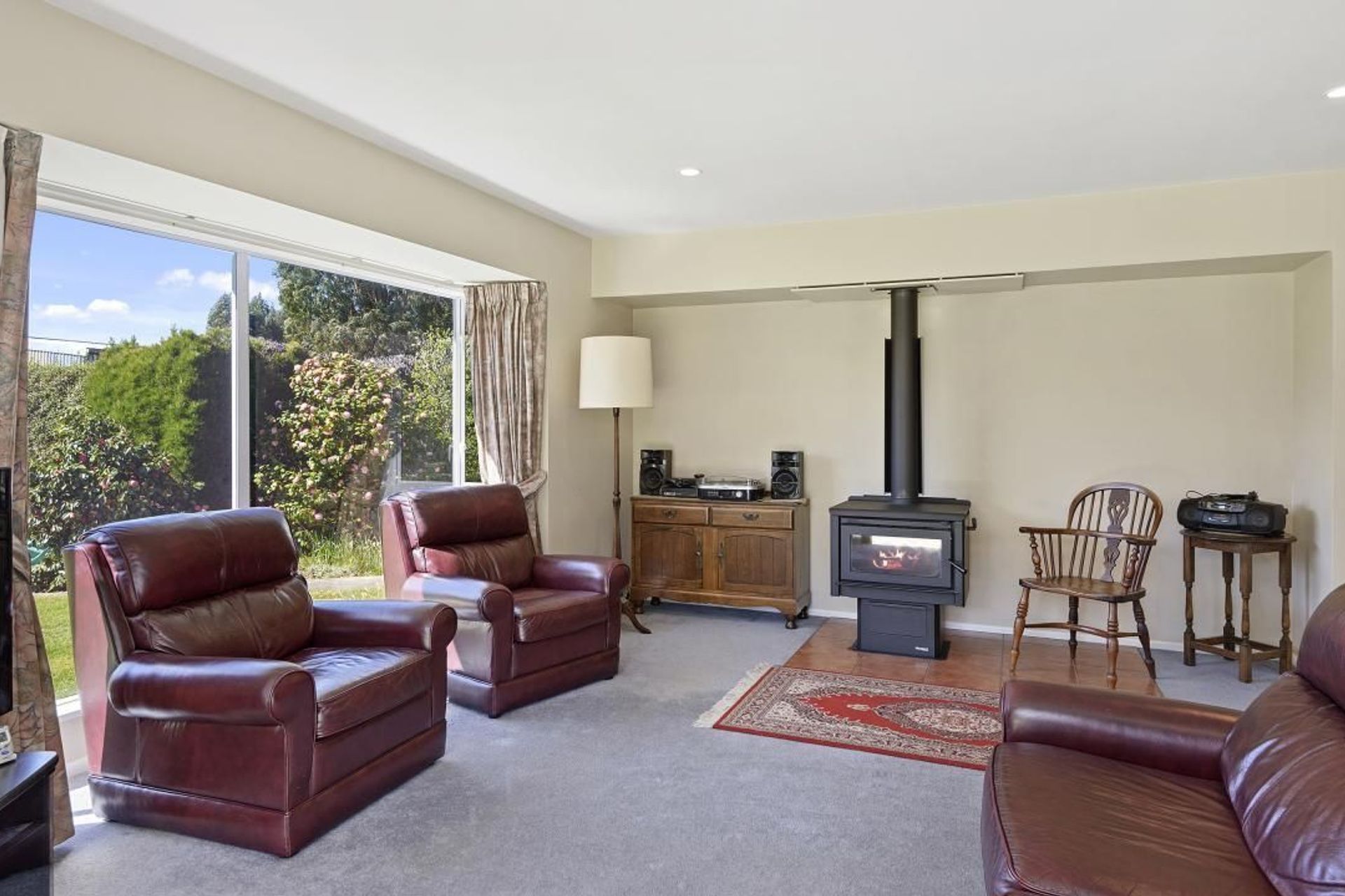 Masport R5000 Ash    Photo Credit:  Bayleys