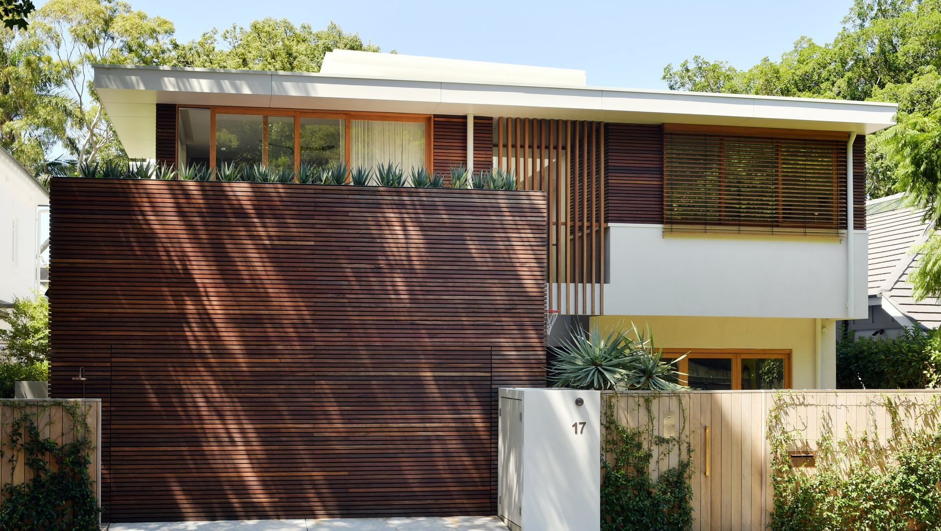 Rose Bay 1 banner