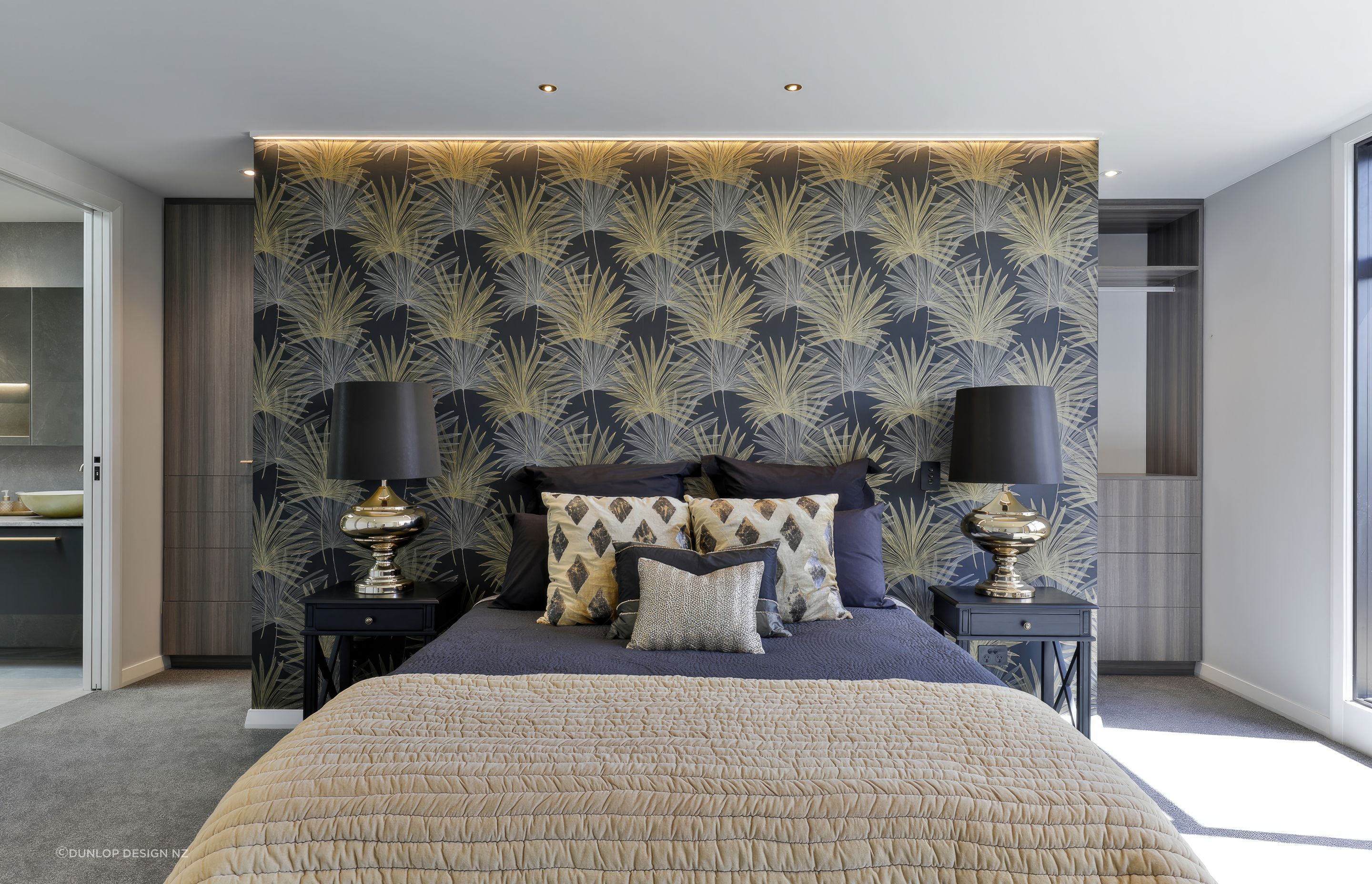 upZ8A4270-2-mt-maugnanui-master-suite-bedroom-1-fix-standard-scale-150x.jpg