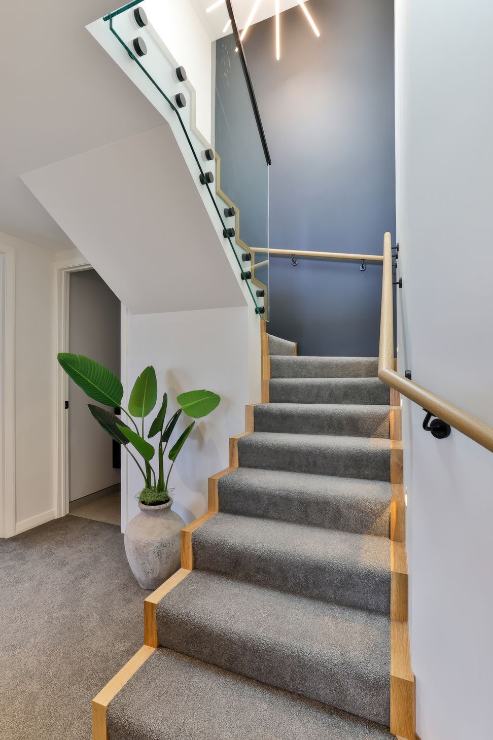 upZ8A4334-2-mt-maunganui-staircase-1-fix-standard-scale-150x.jpg