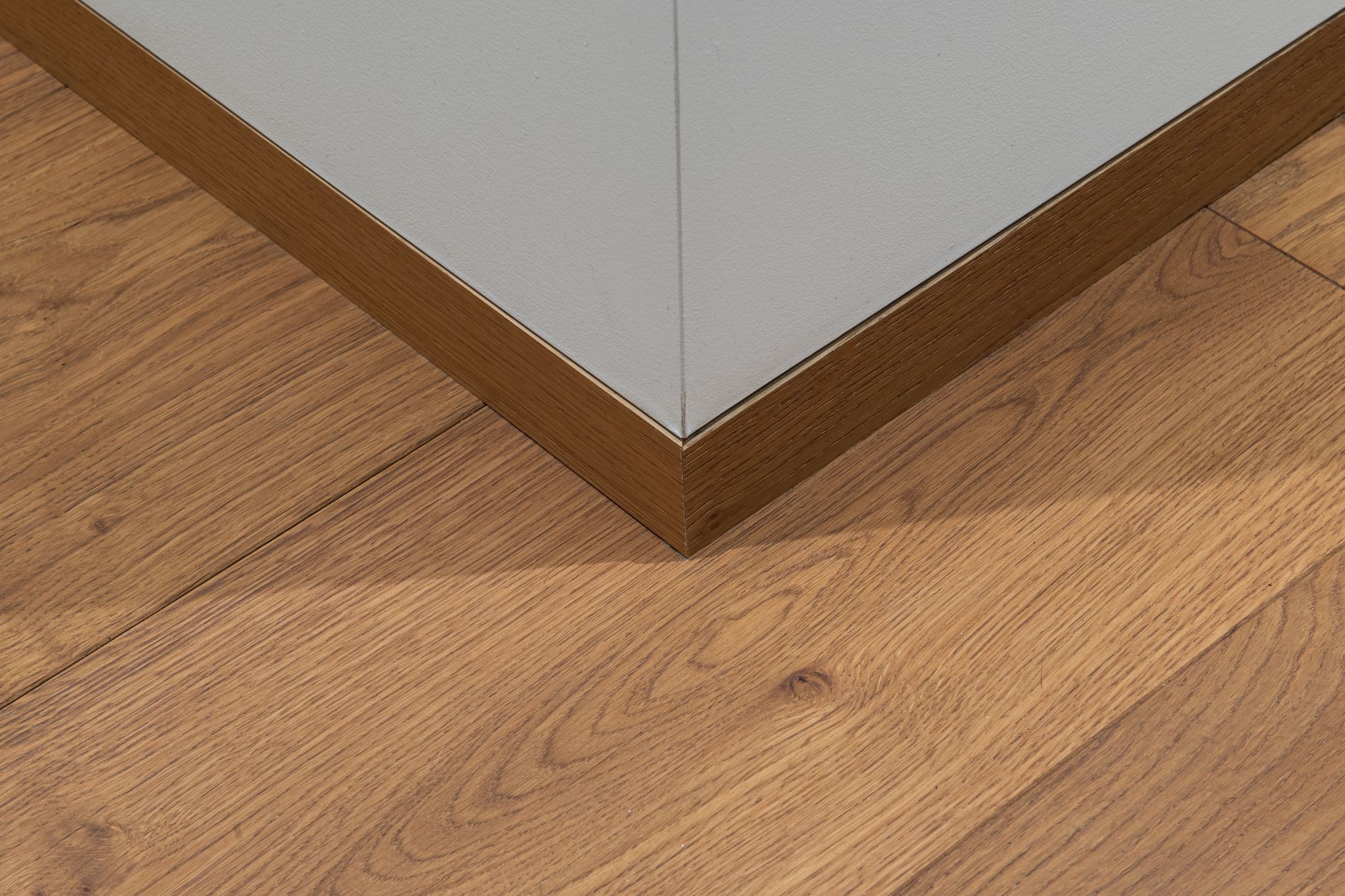 Coatesville Home - 220x21mm Light Feature Grade Engineered European Oak flooring, prefinished in "Bourbon" Rubio Monocoat oil and Ciranova Titan Hardwax