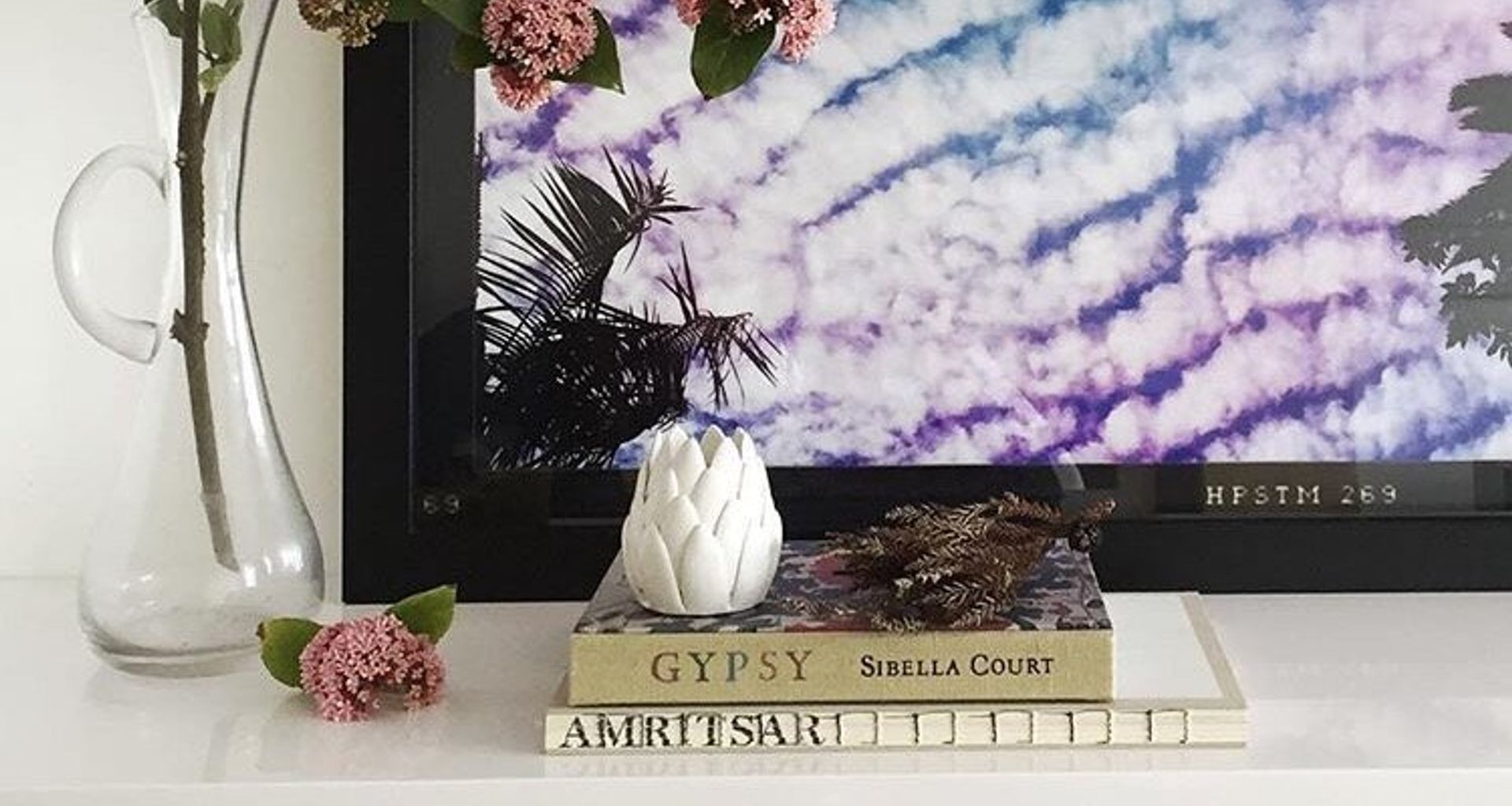 Room makeovers through considered selection of art, textiles, furniture and accessories. banner