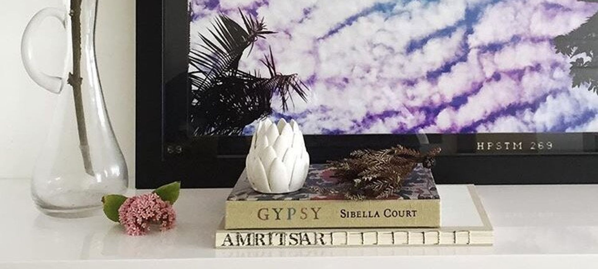 Room makeovers through considered selection of art, textiles, furniture and accessories. banner