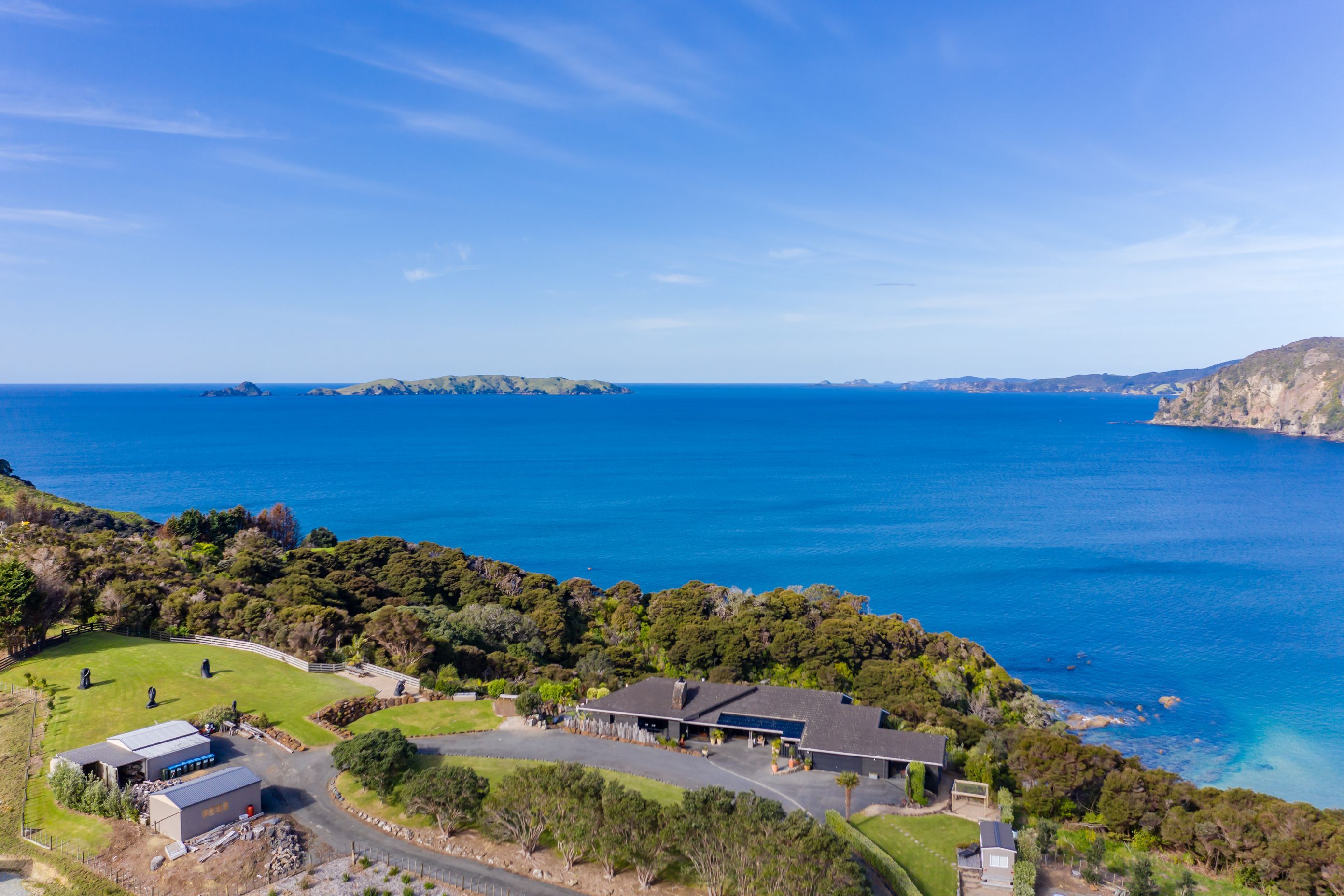 20220917Taupo-Bay-Lodge-11.jpg