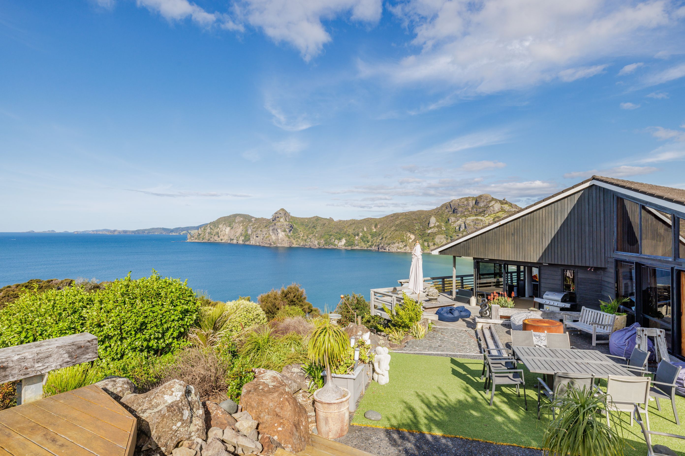 20220917Taupo-Bay-Lodge-25.jpg