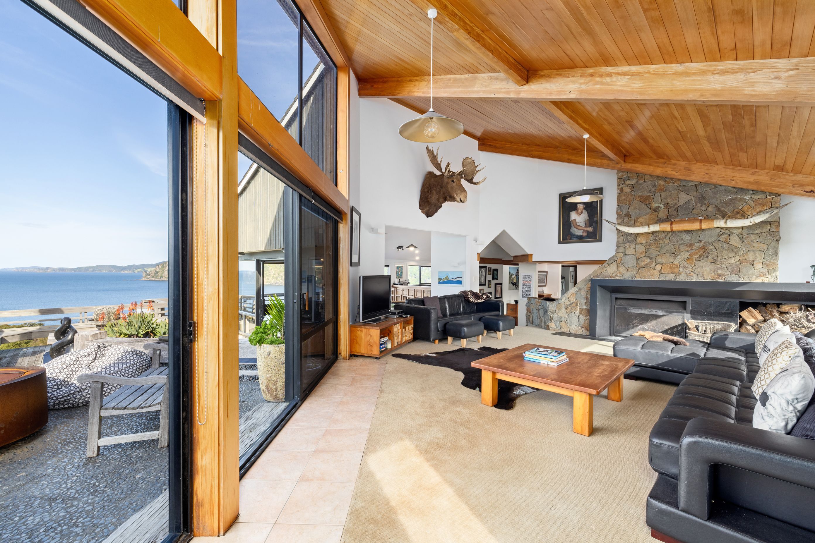 20220917Taupo-Bay-Lodge-47.jpg