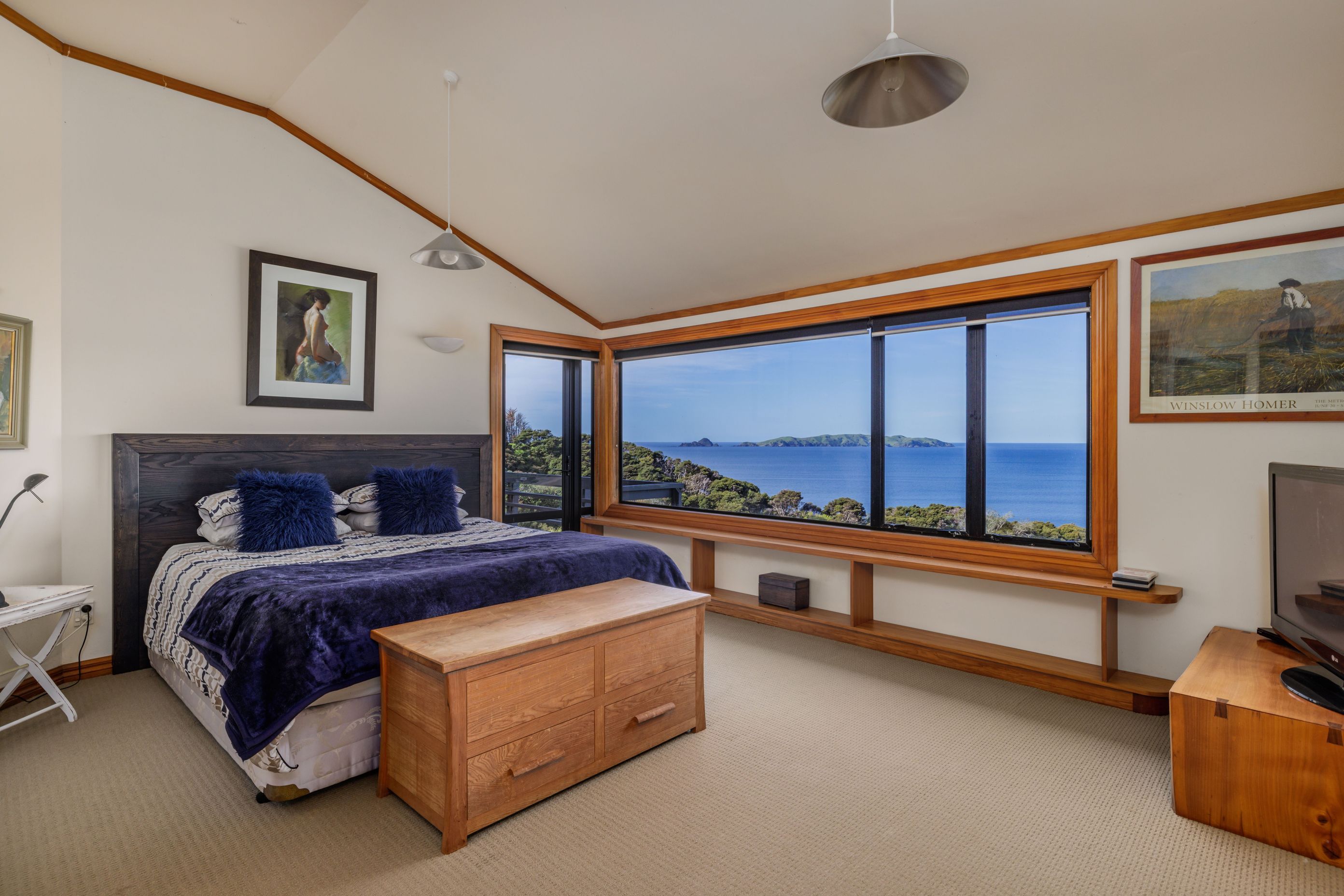 20220917Taupo-Bay-Lodge-52.jpg