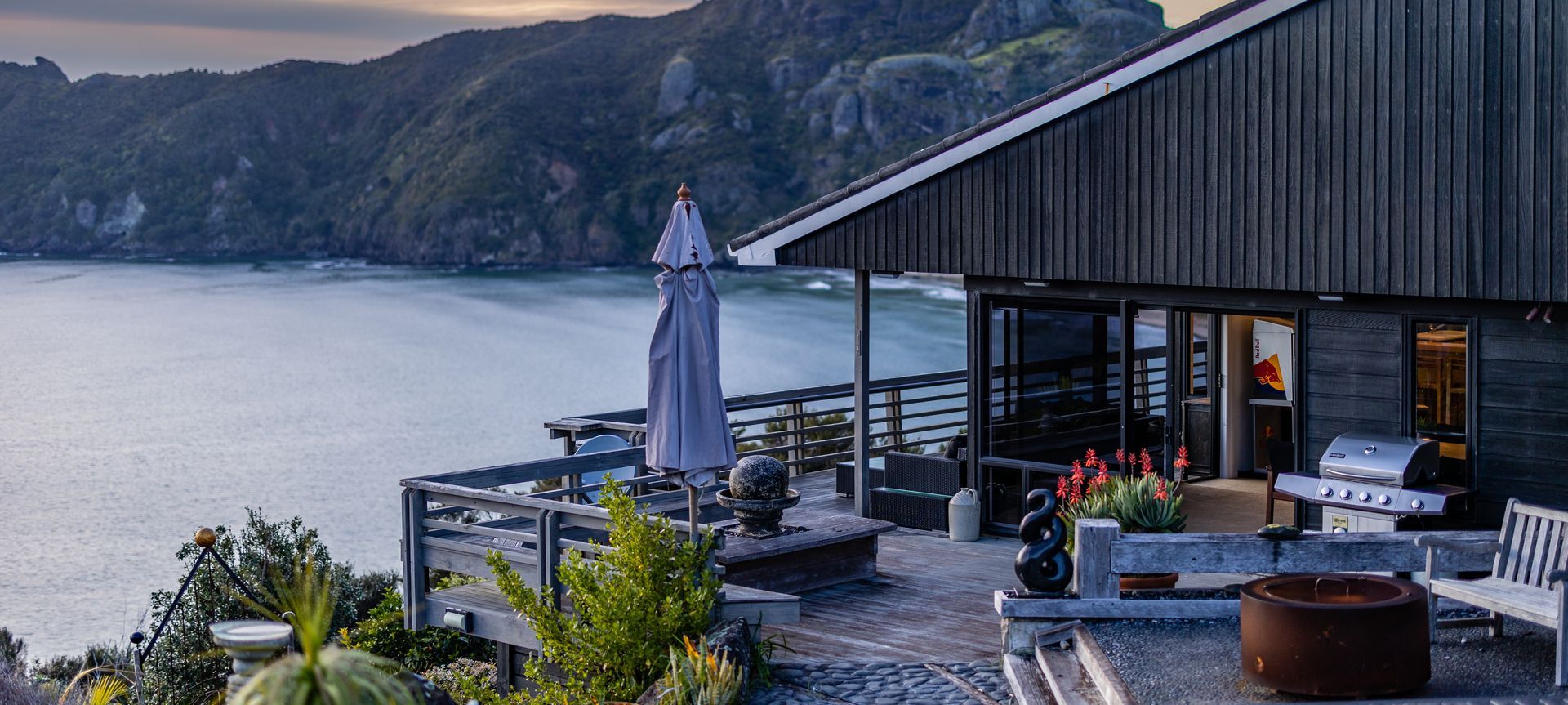 Taupo Bay Lodge banner