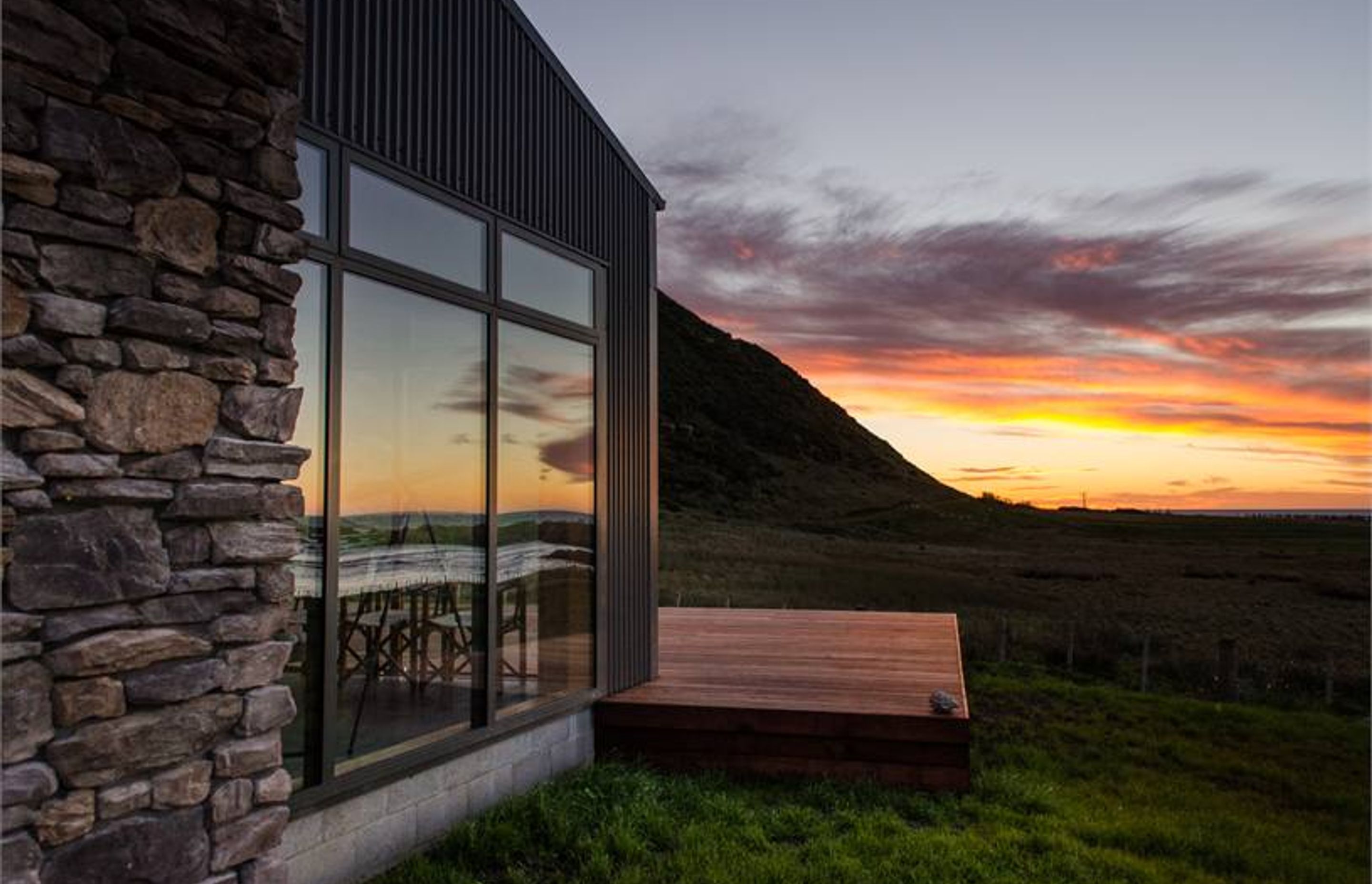 Stony Bay Lodge
