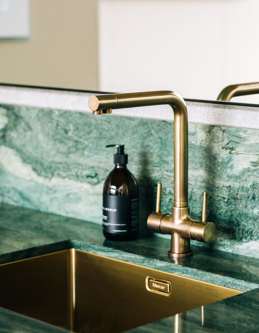 Stonefly Lodge - Falcon Brae Villa