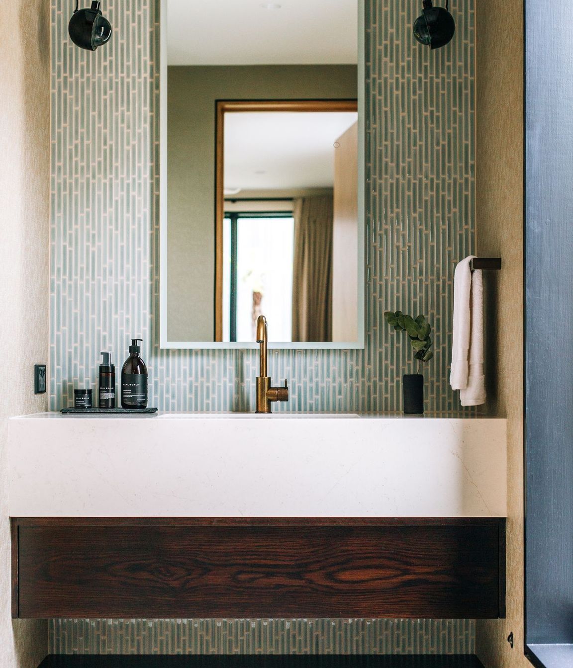Stonefly Lodge - Falcon Brae Villa