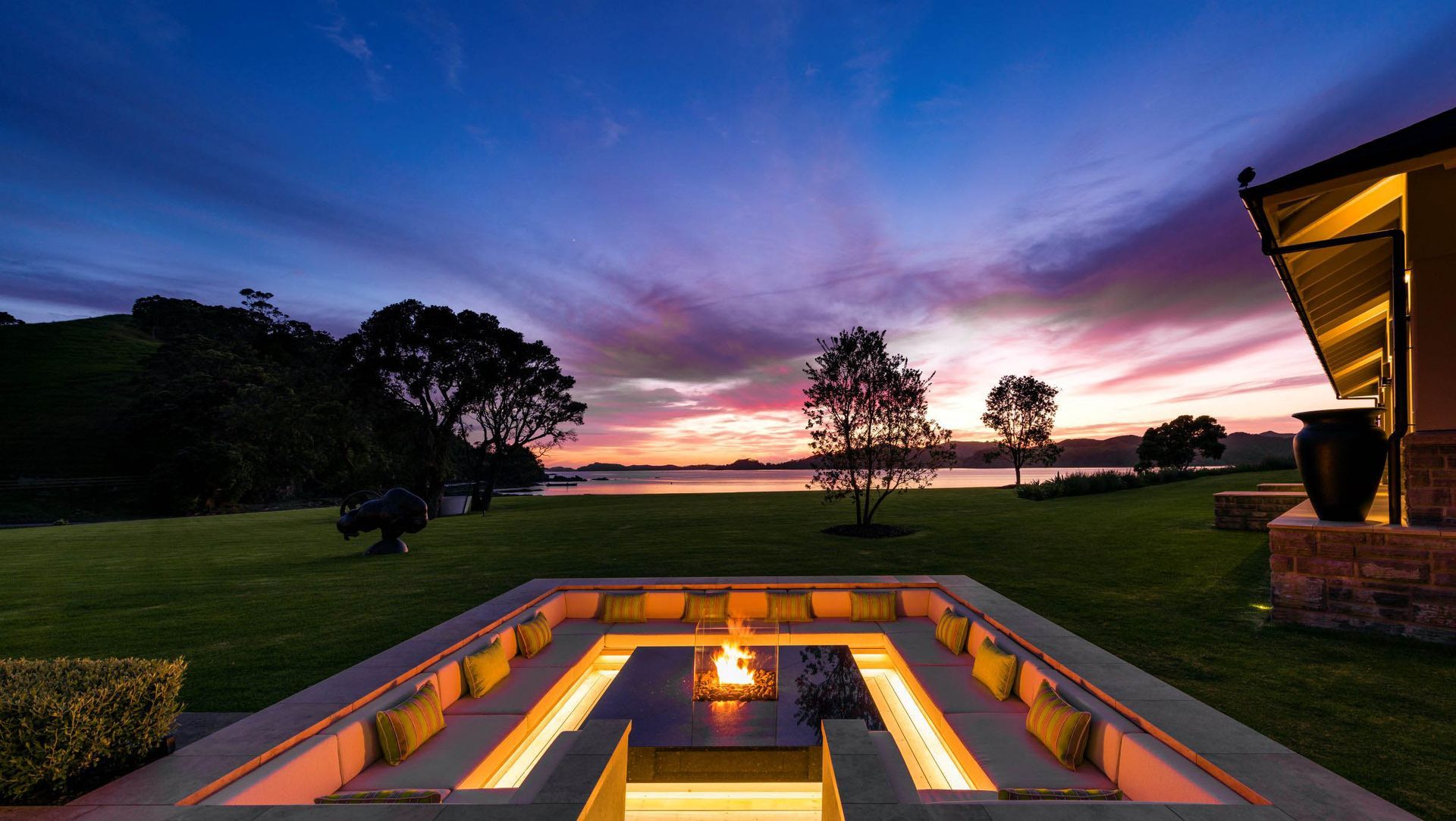 Helena Bay Luxury Lodge banner