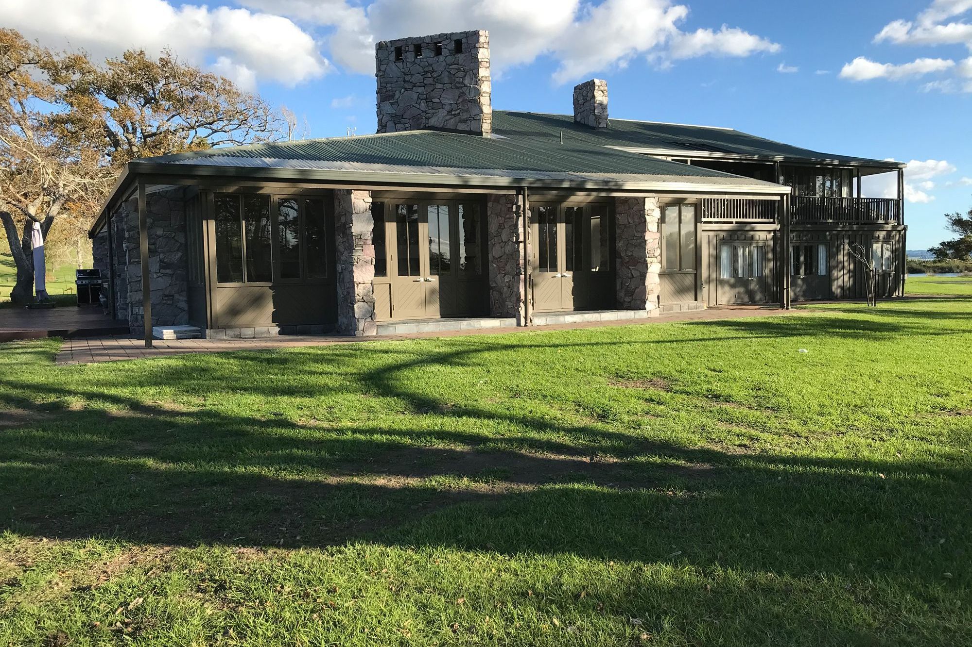 Lodge Makarau