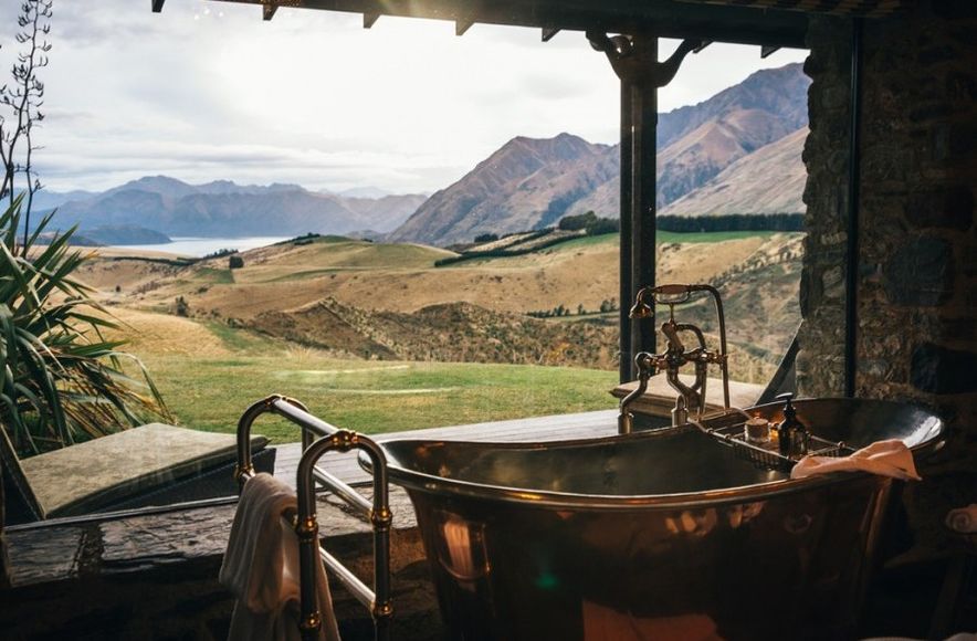 Mahu Whenua Ridgeline Homestead