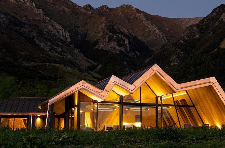 Mt Isthmus Lodge
