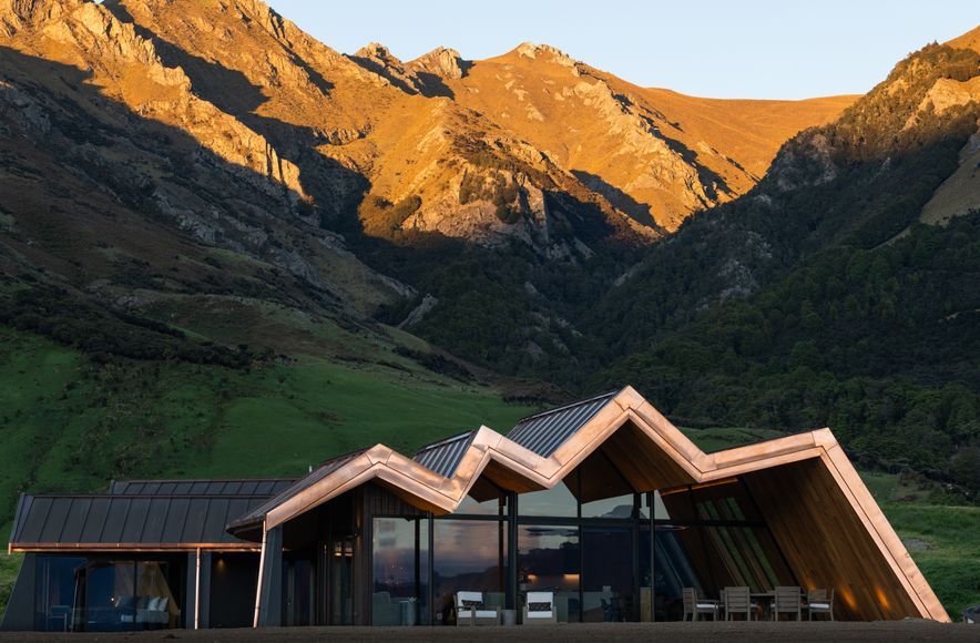 Mt Isthmus Lodge