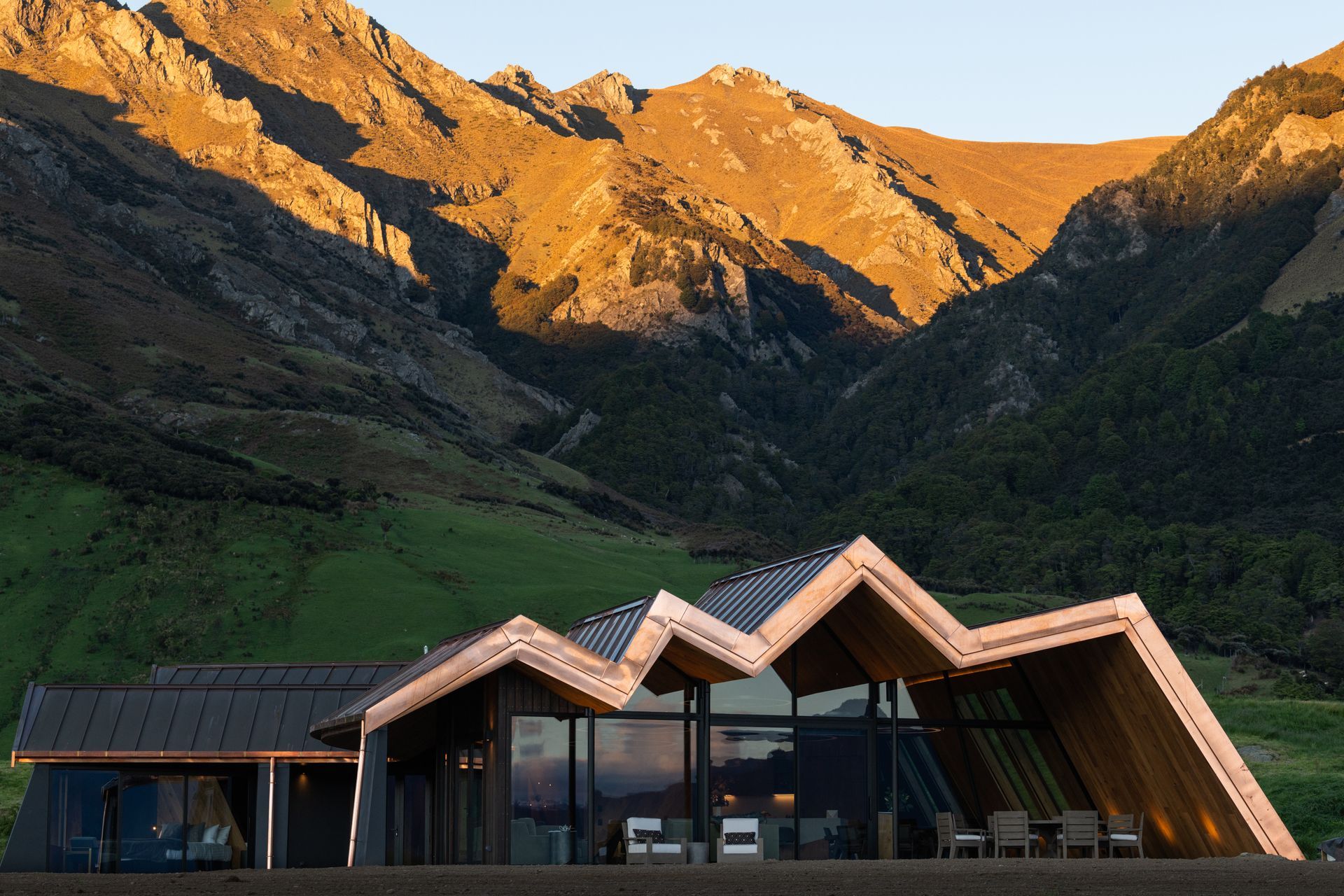 The design for the lodge was informed by a number of factors. First and foremost the surrounding mountain ranges.