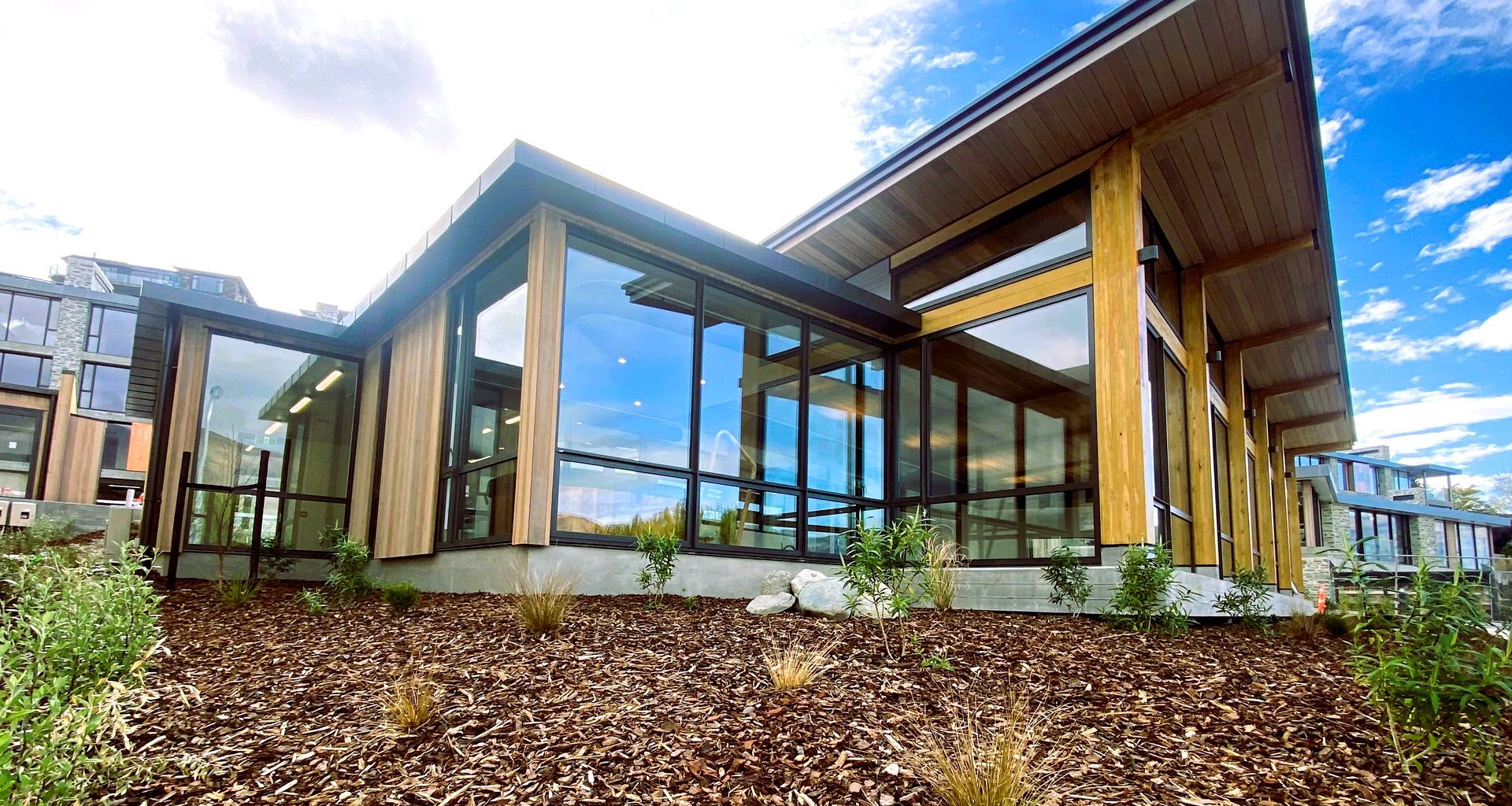 Marina Terrace Wanaka Pool House banner