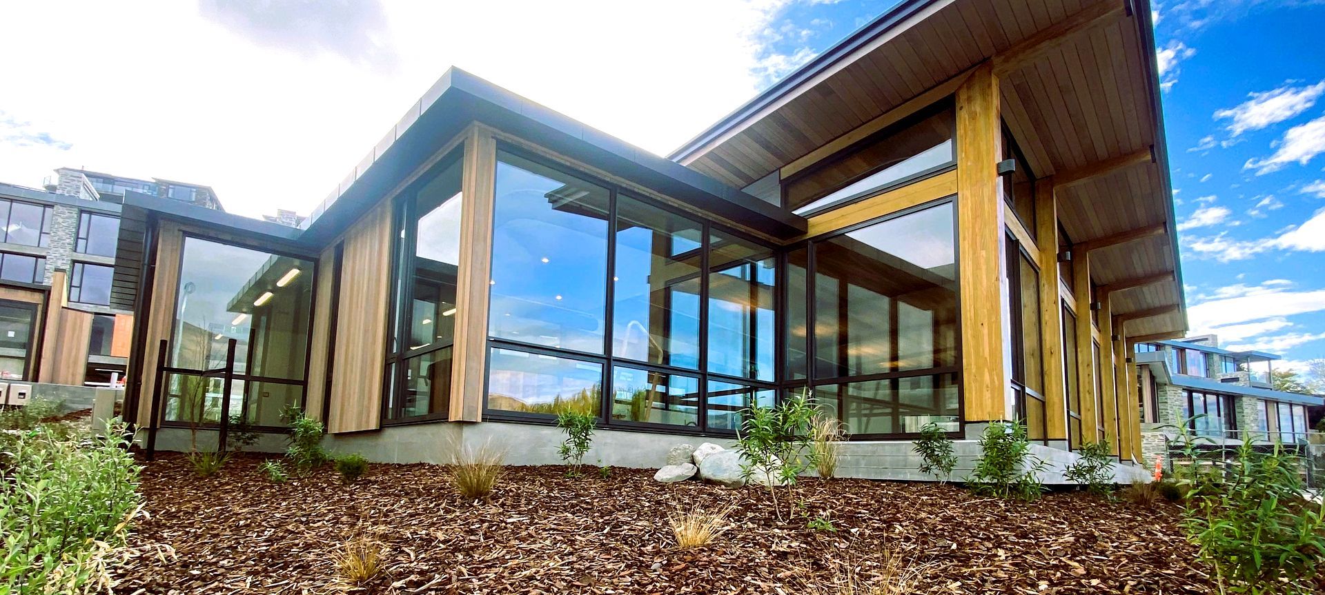 Marina Terrace Wanaka Pool House banner