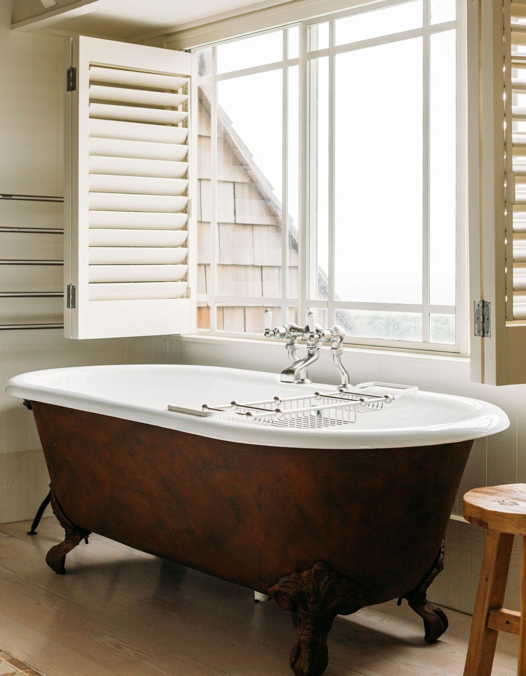 Nikki says the trick was to balance modern-day conveniences with the feeling of old-world charm.