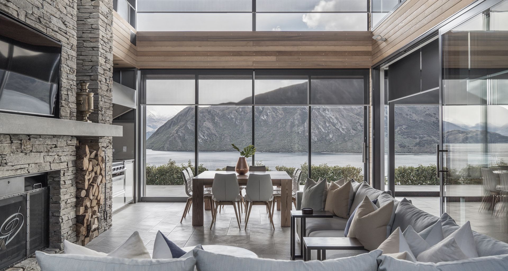Dacha Luxury Accomodation banner