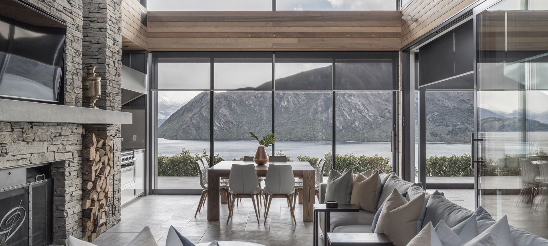 Dacha Luxury Accomodation banner