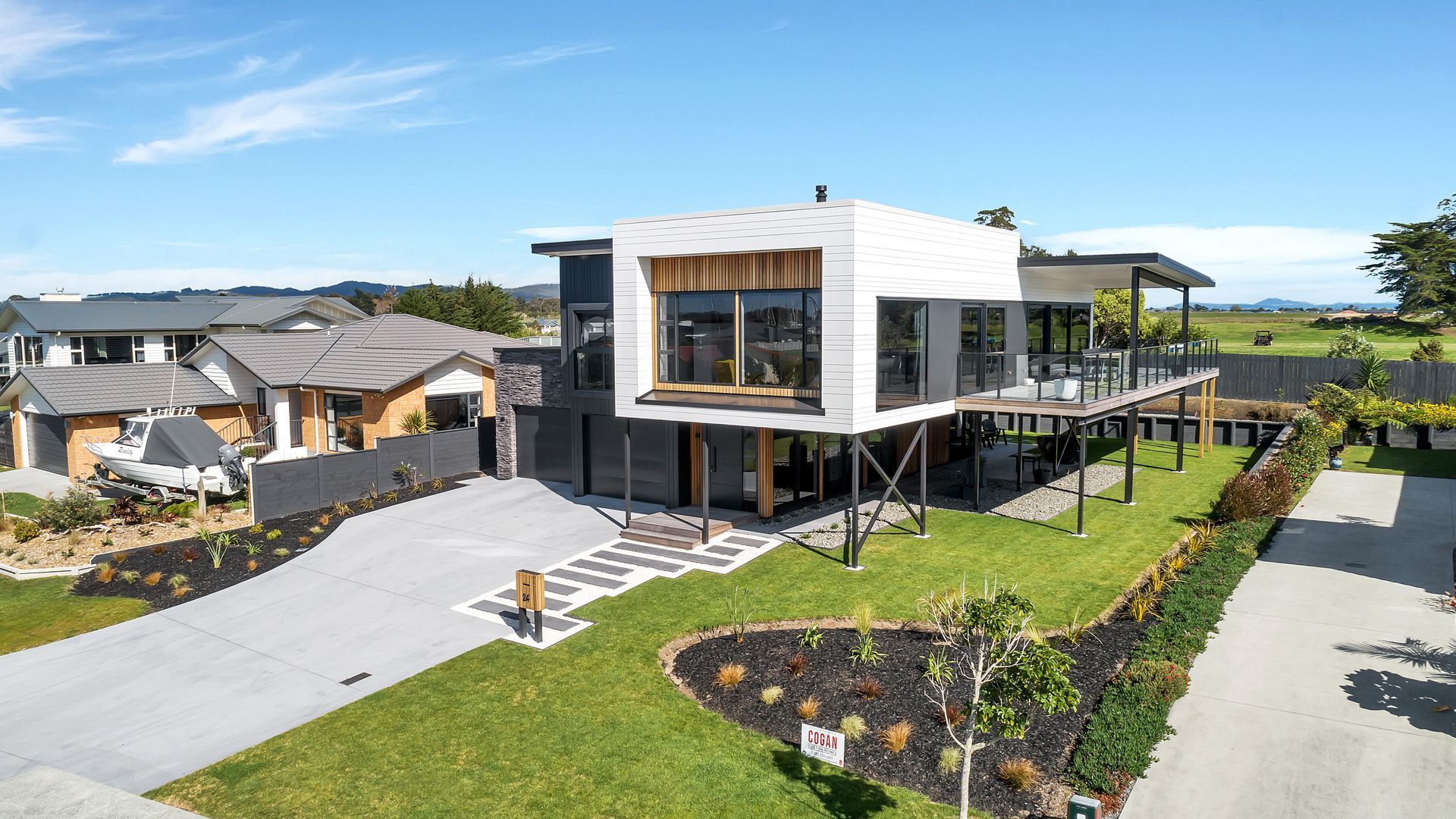 Marsden Cove- Northland- Luxury / Beach House / Outdoor Living / New Build  by Cogan Custom Homes banner