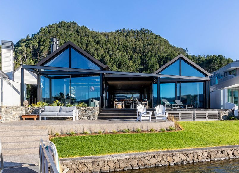 Waterway, Pauanui