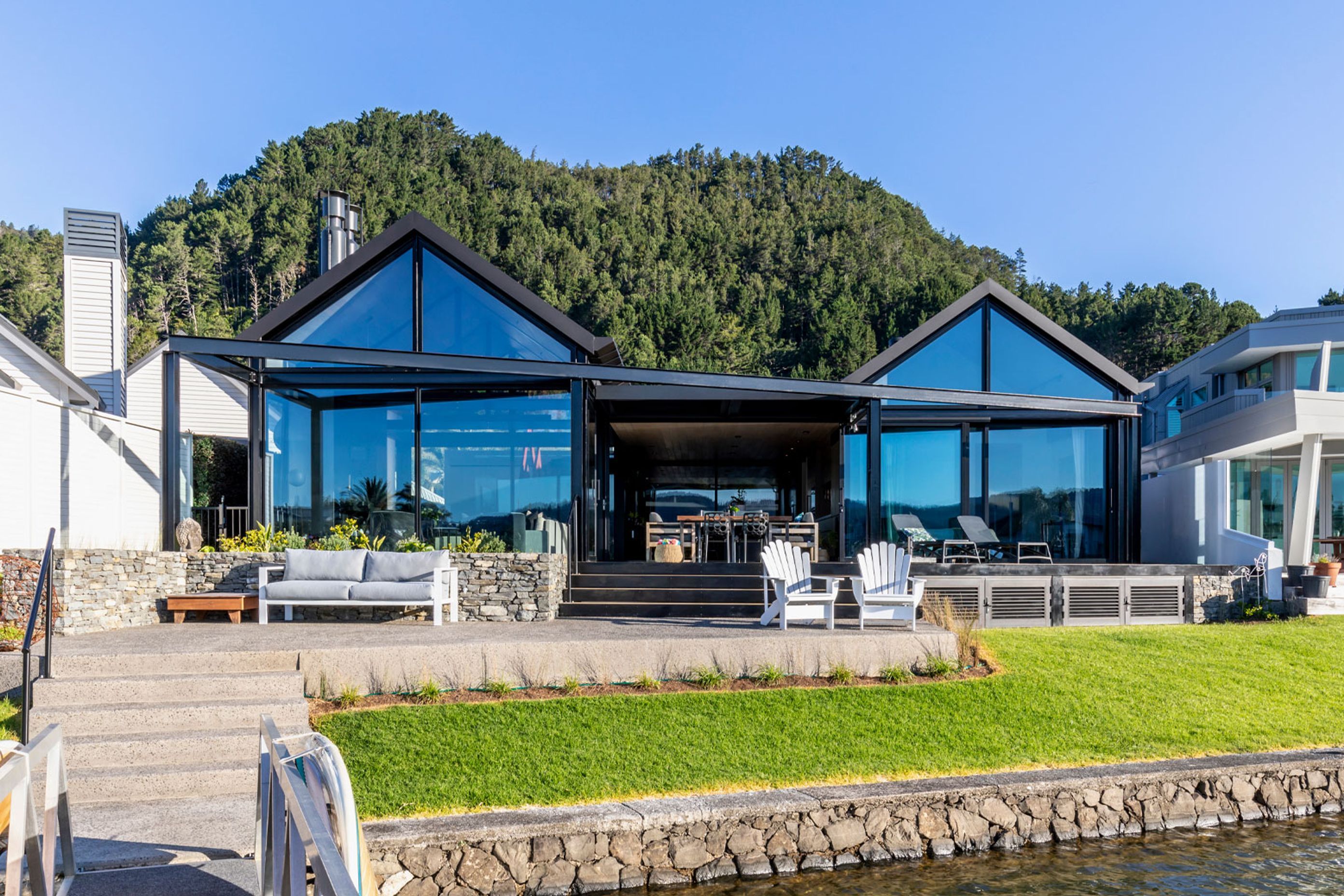 Waterway, Pauanui