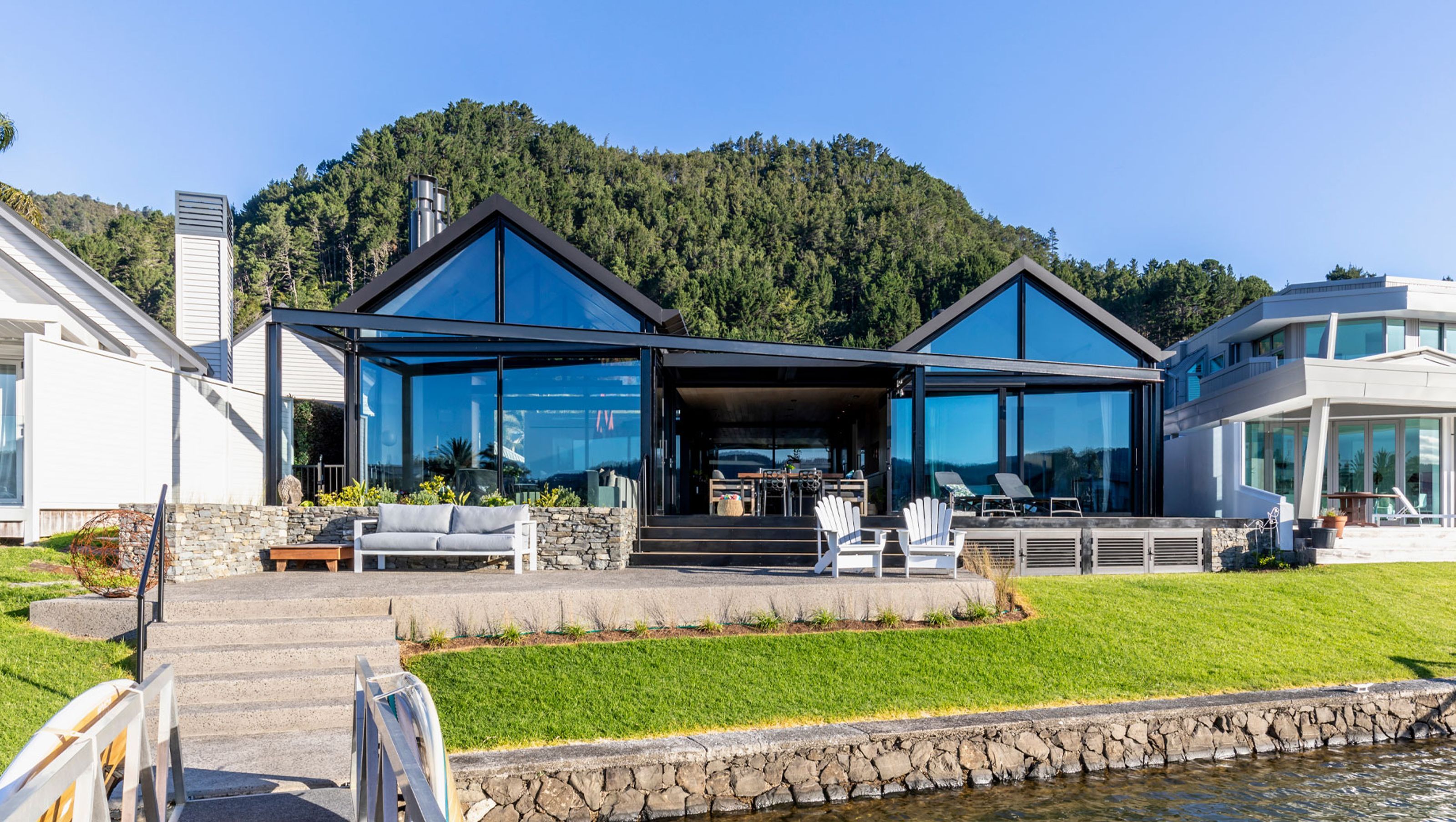 Waterway, Pauanui