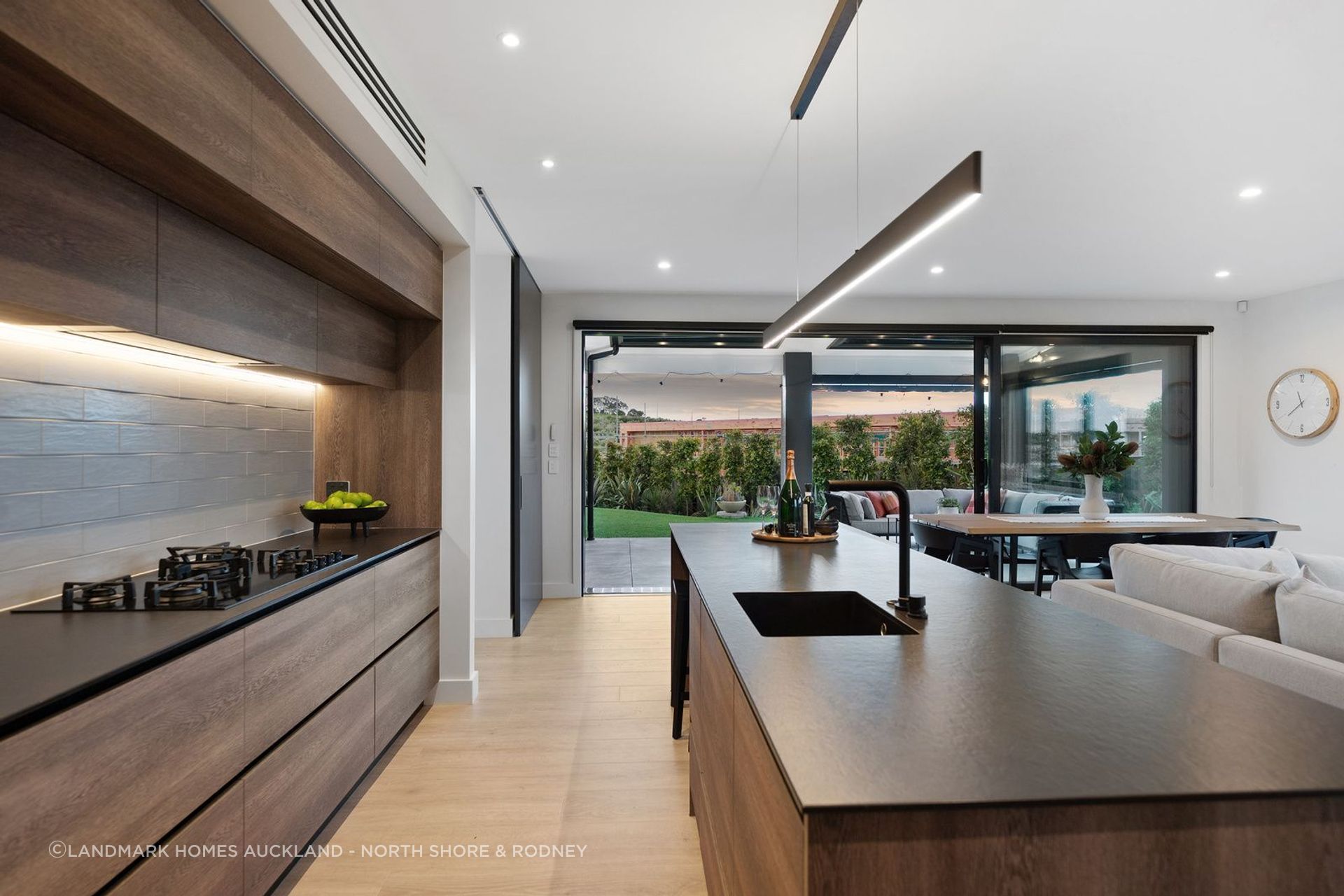 011Open2viewID582657-9RidgeleaRoad.jpg