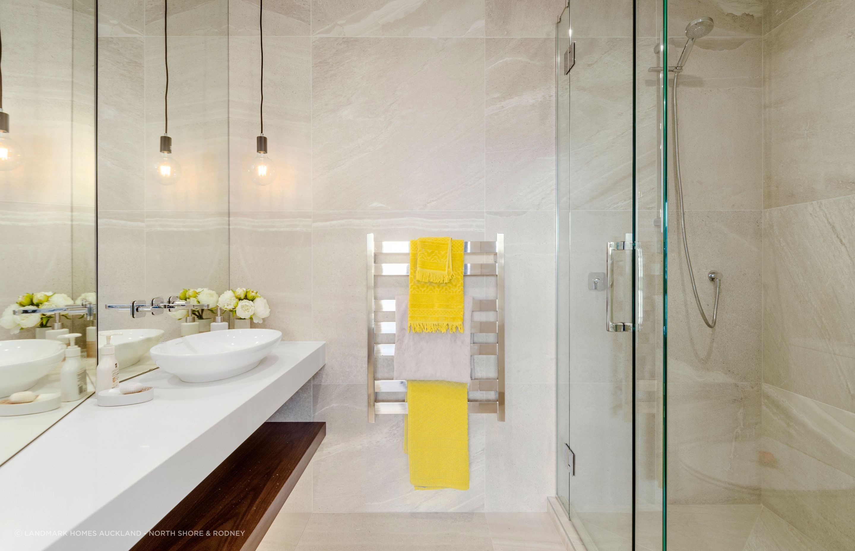 020Open2viewID435651-14Tuatini.jpg