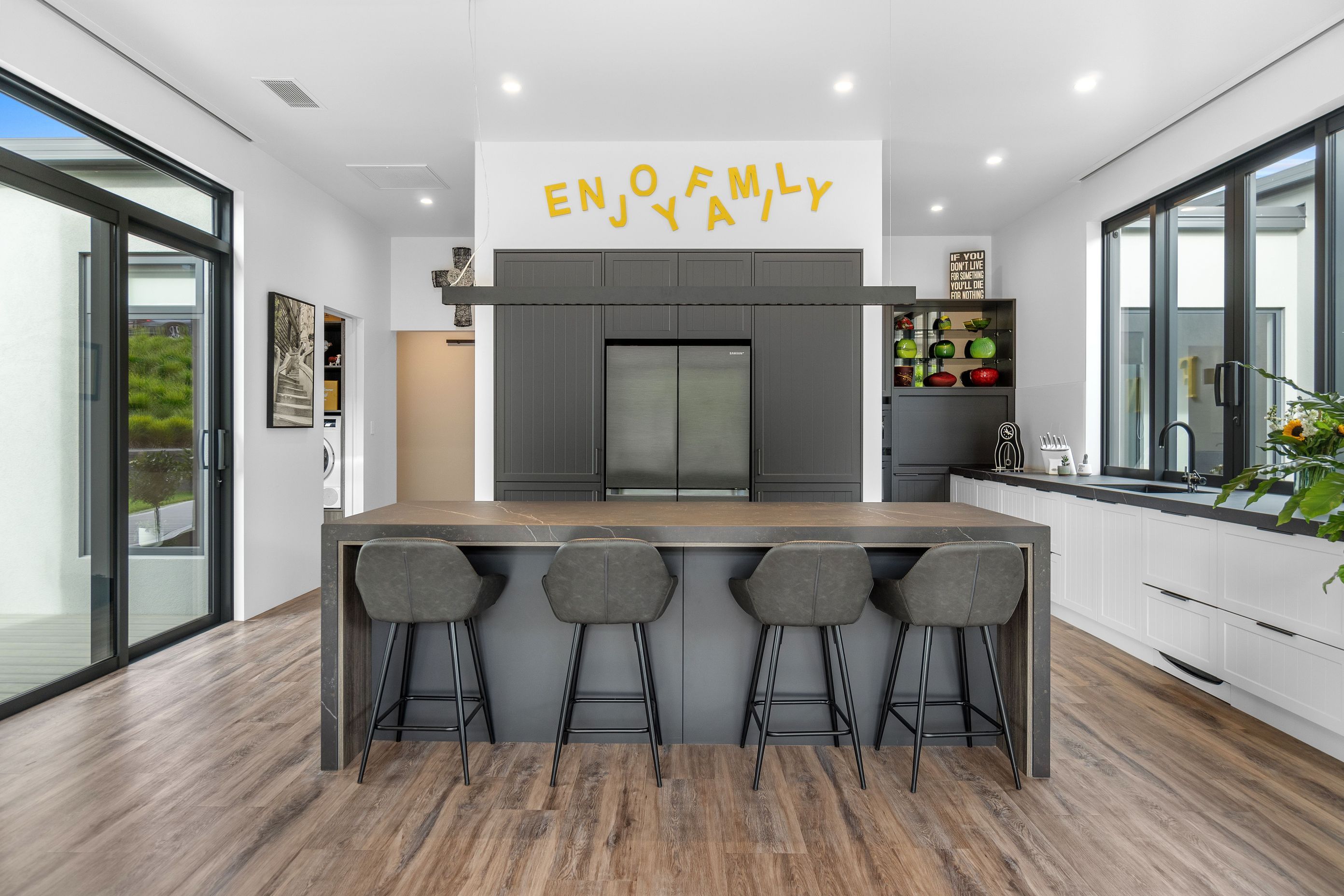 085Open2viewID593439-6972BondRoad.jpg