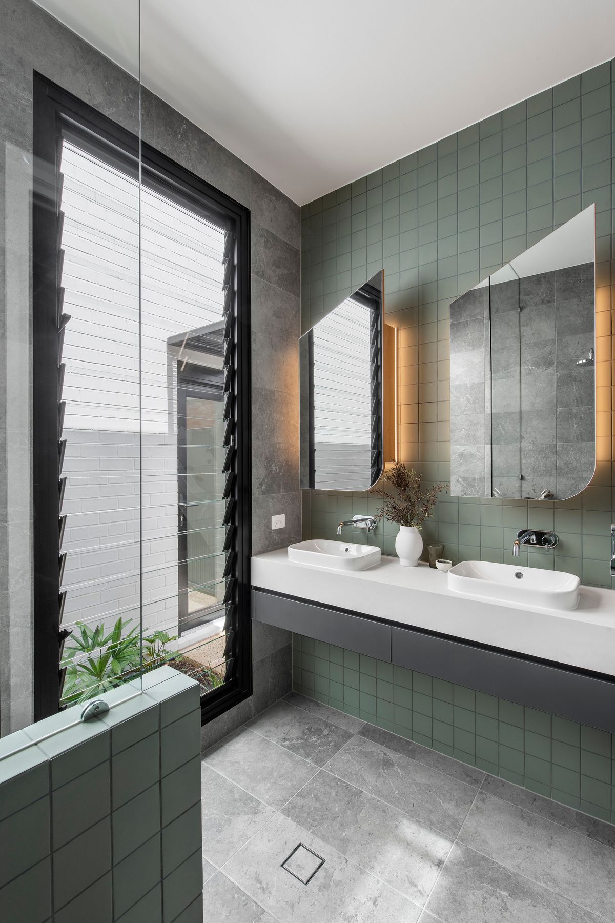 086523resaltsaddsGilbert-AGoodwoodHouseRADSDavidSievers.jpg