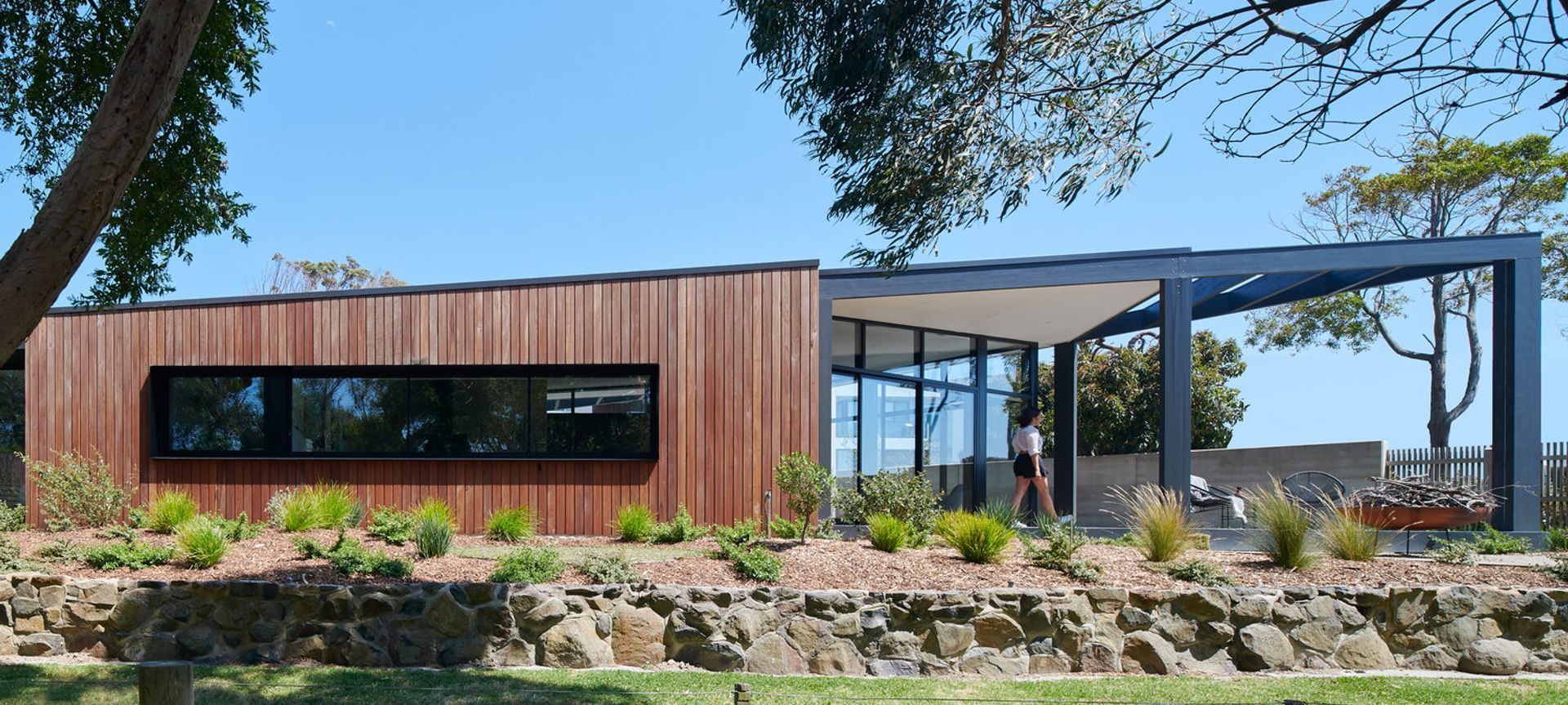 SD House, Inverloch banner