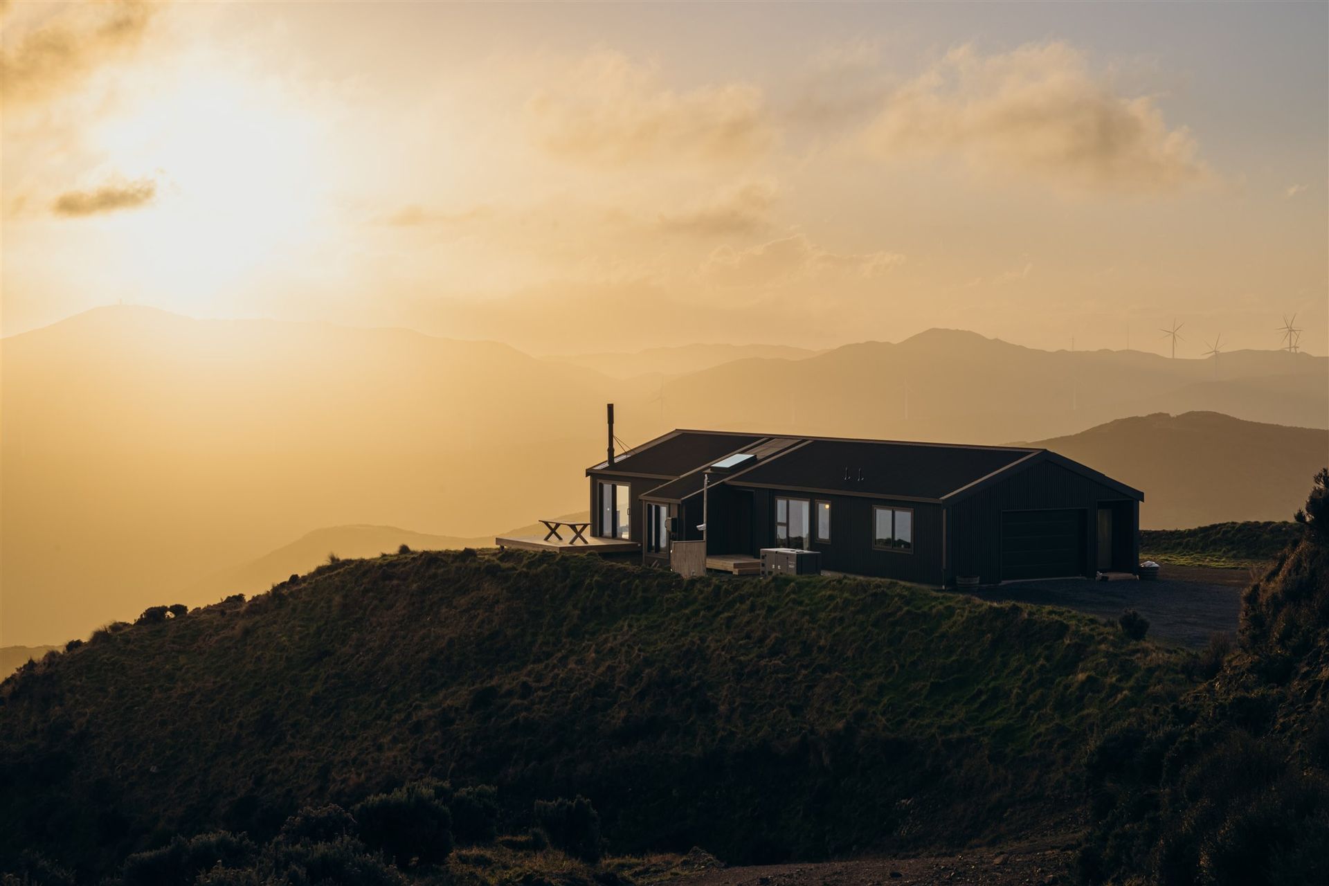 On a site where wind gusts have been recorded at up to 180km/ph, materials and construction methods needed to meet exceptional standards. INLINE worked closely with product manufacturers to custom-design details that could confidently withstand the region’s harshest weather conditions.