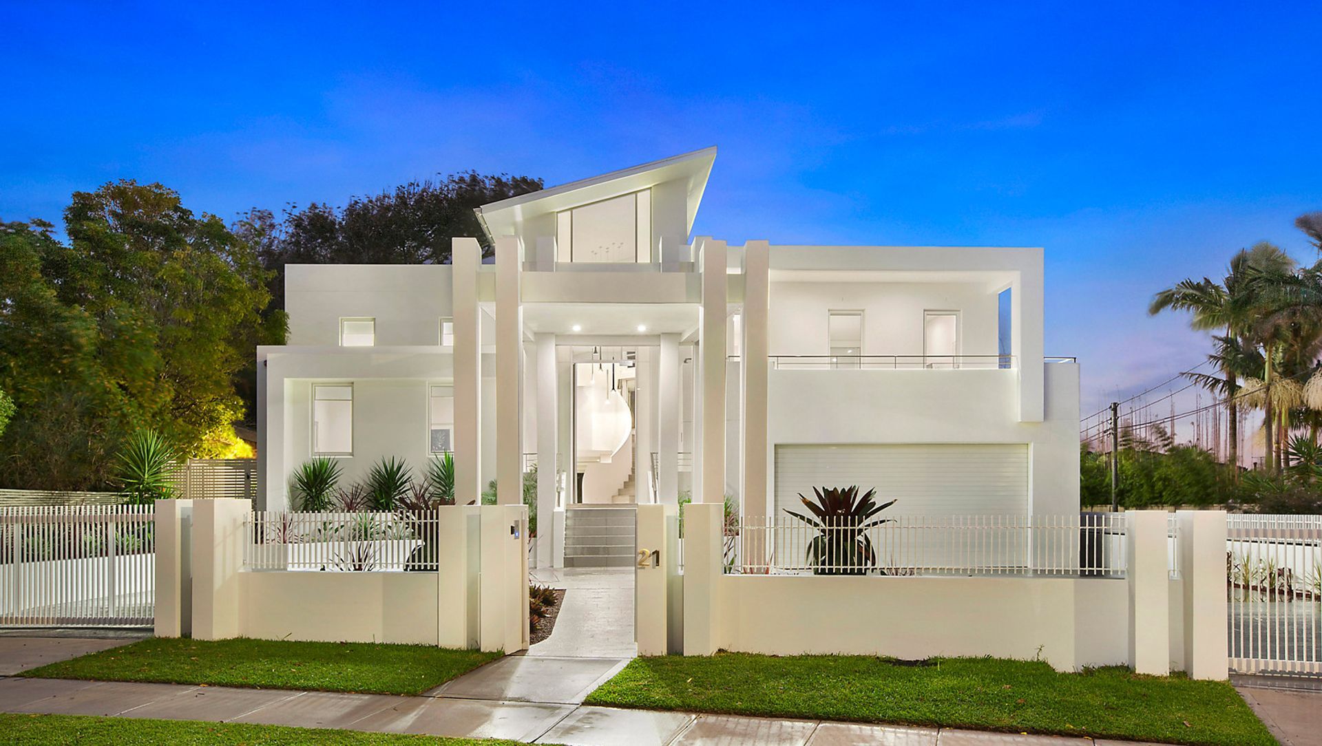 The Boulevarde Residence banner