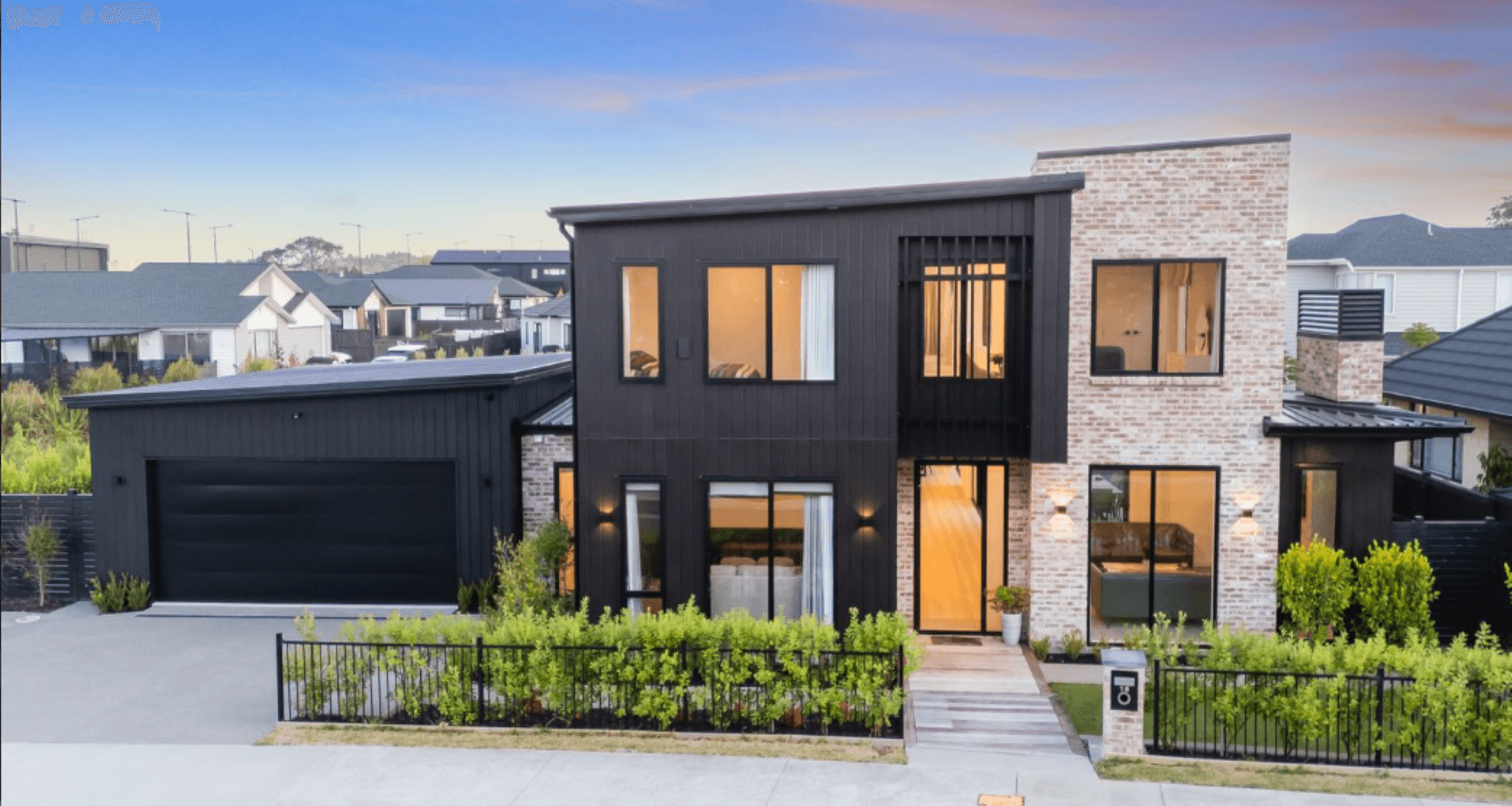 Ruxton Road, Wainui banner