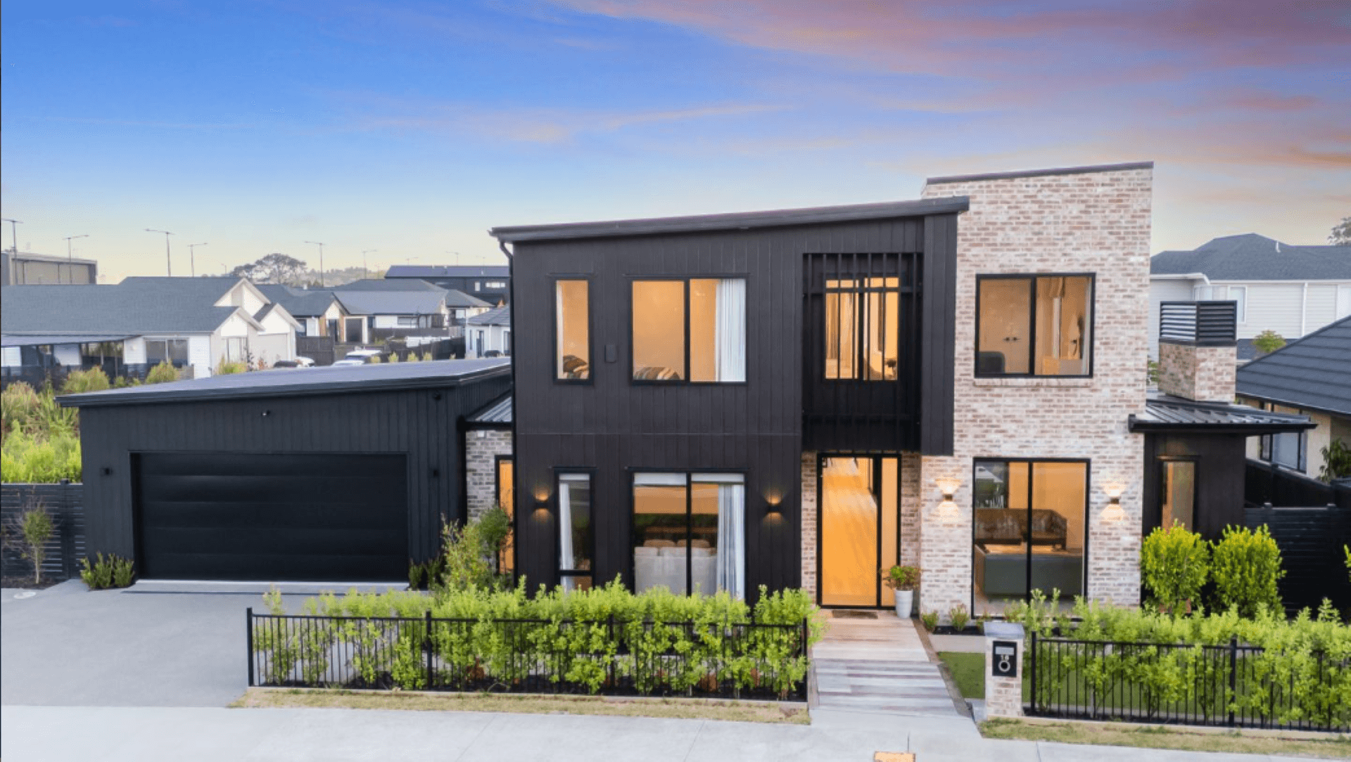 Ruxton Road, Wainui banner
