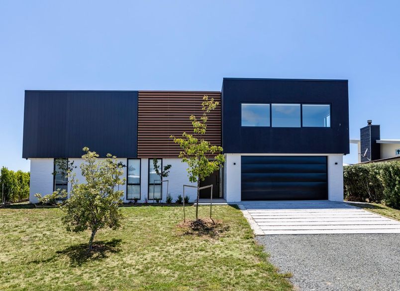 Omaha House