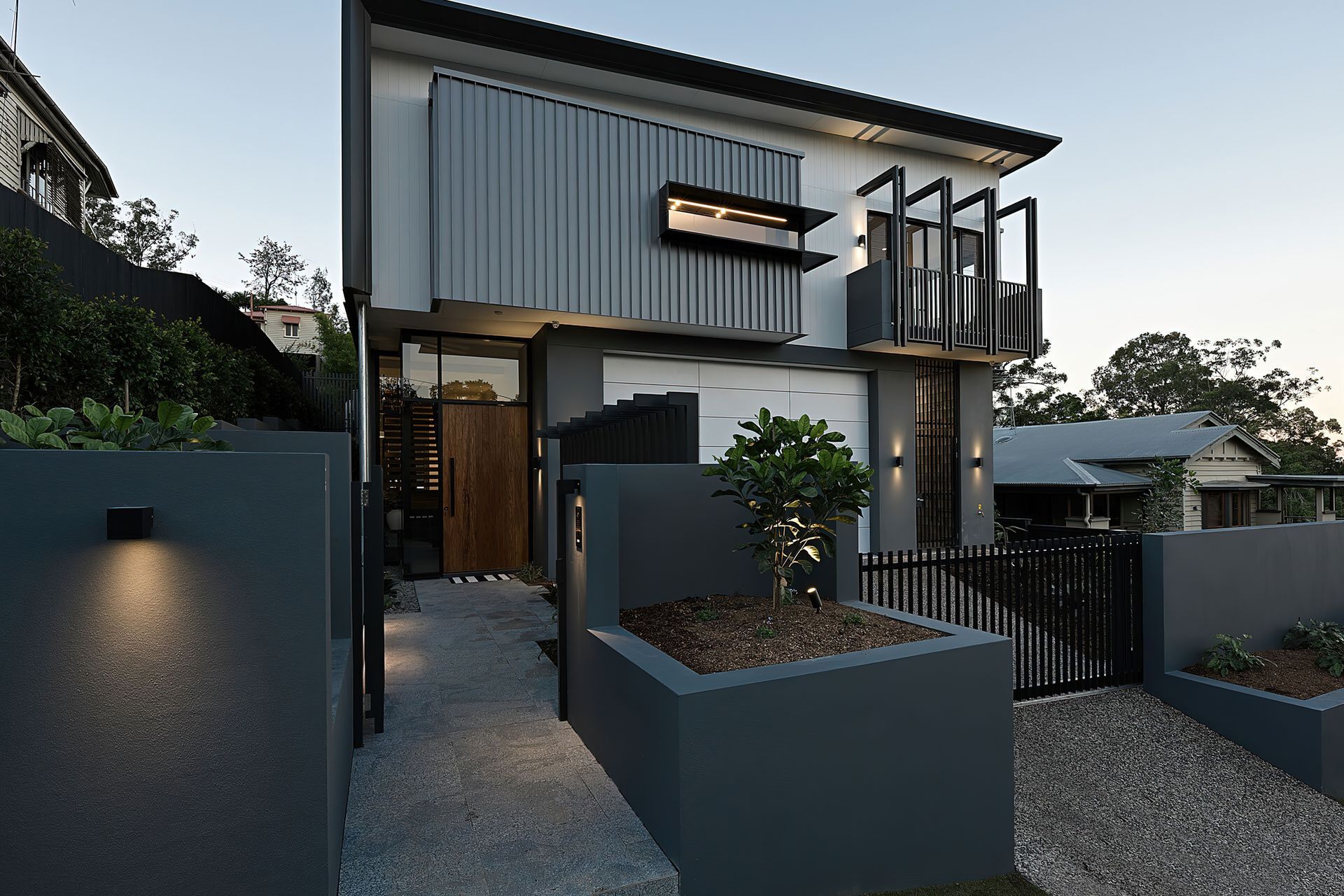 100-Res16-1.jpg