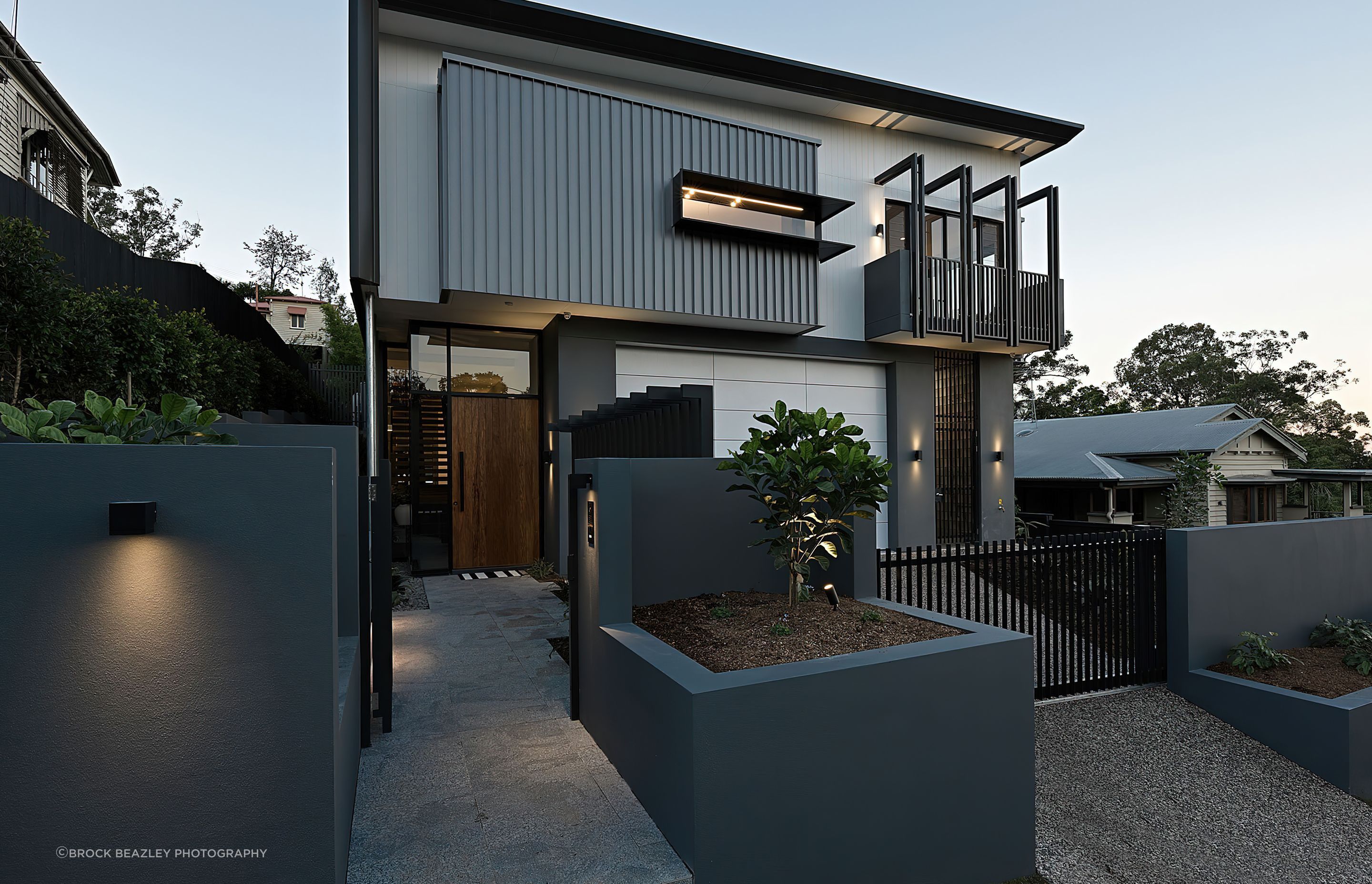 100-Res16-1.jpg