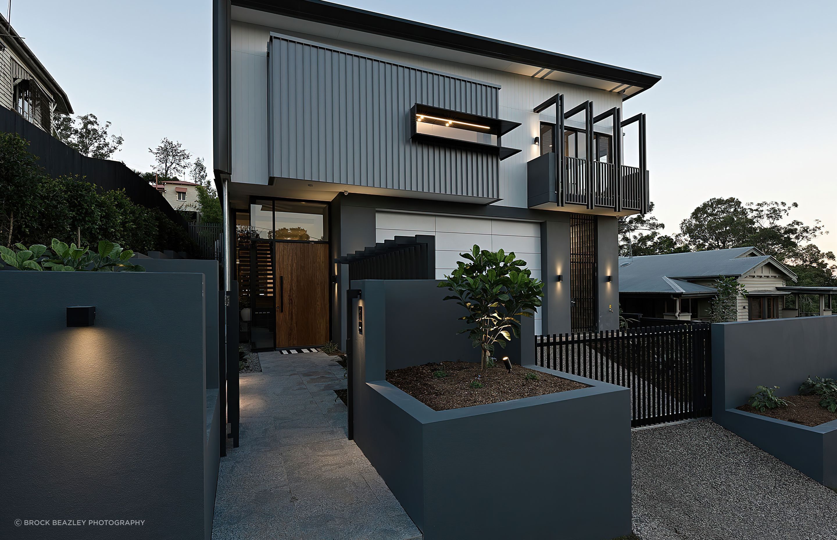 100-Res16-1.jpg